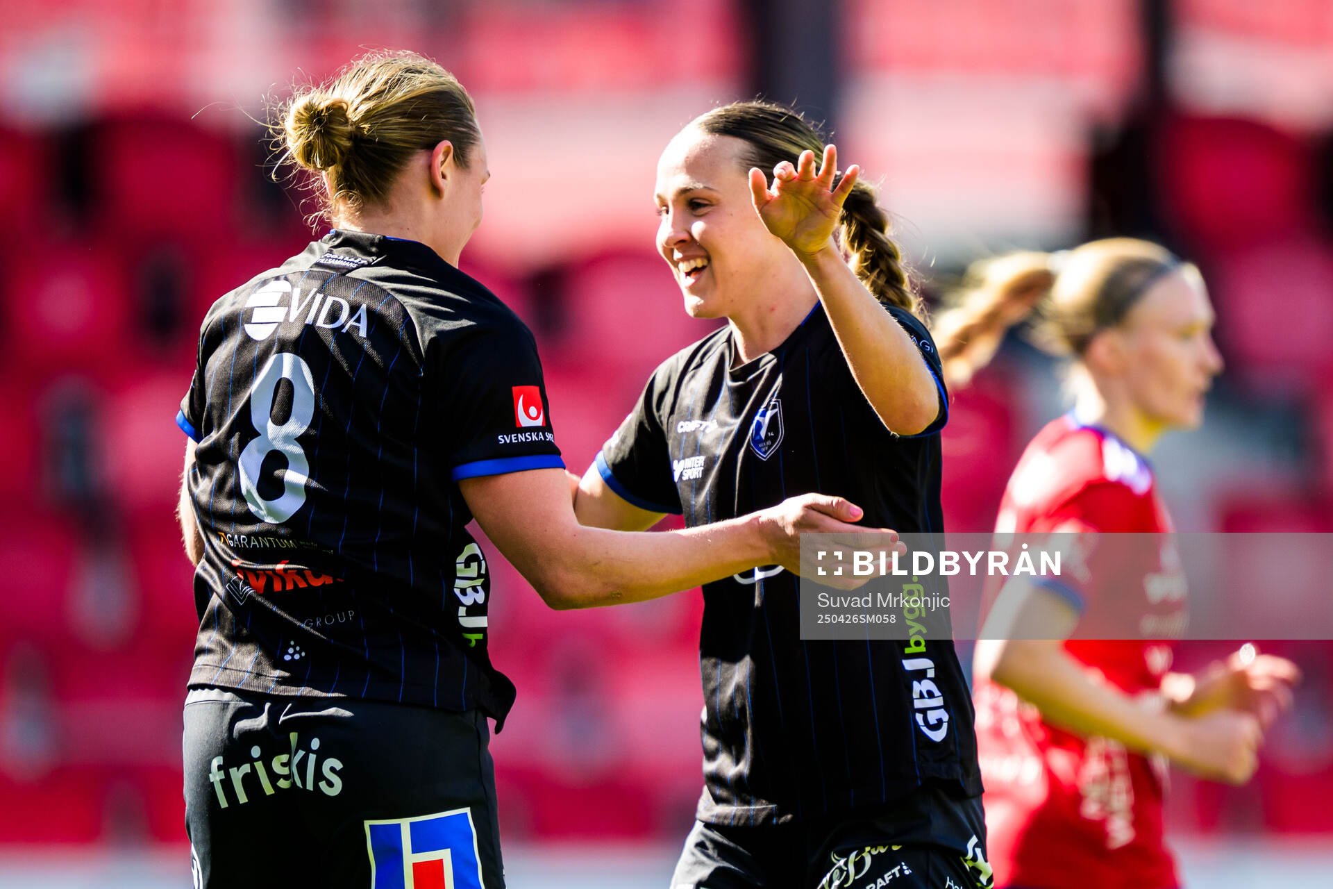 Växjö DFFs Maja Bodin jublar