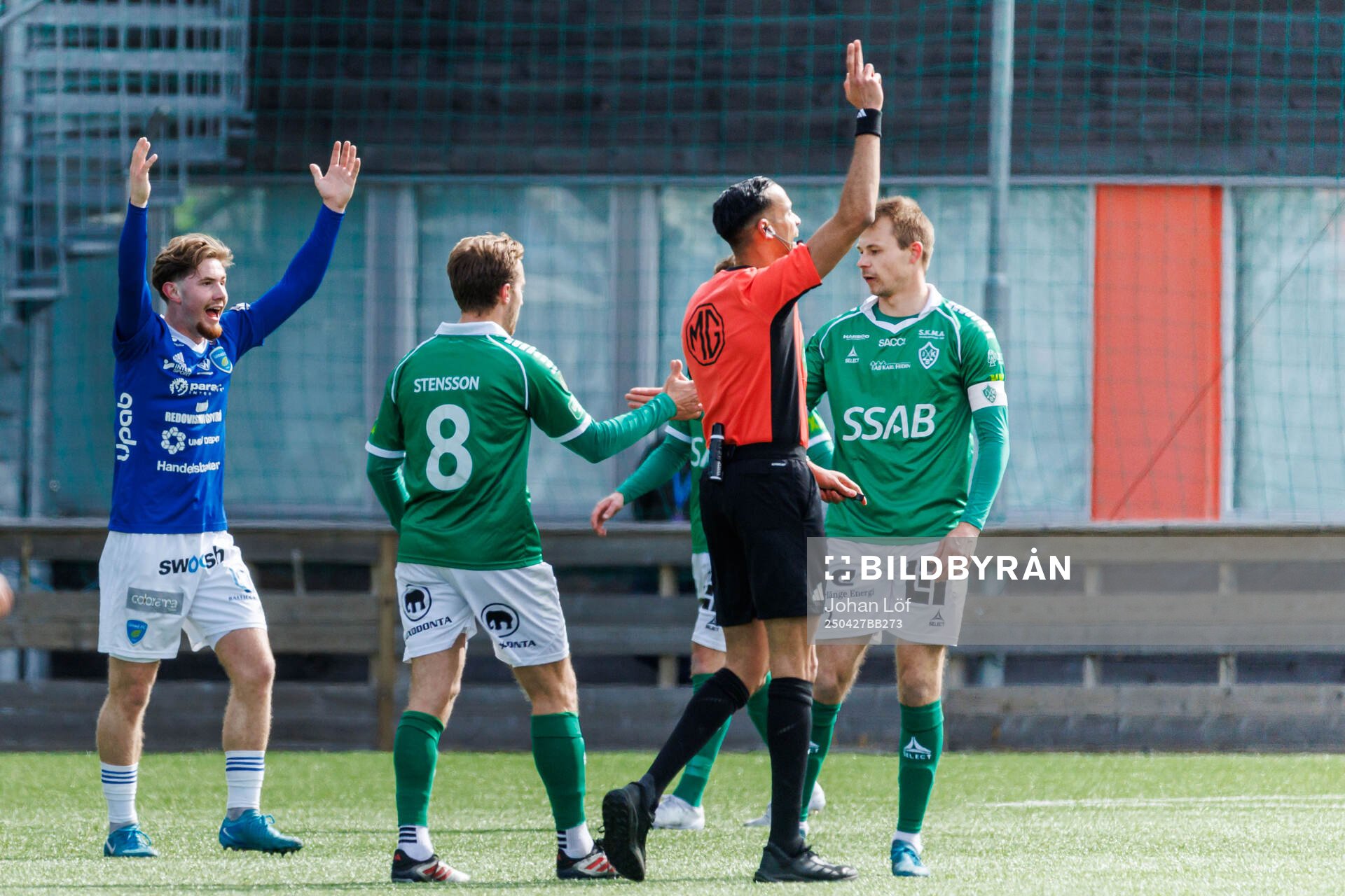 Umeå FCs Joel Hedström reagerar
