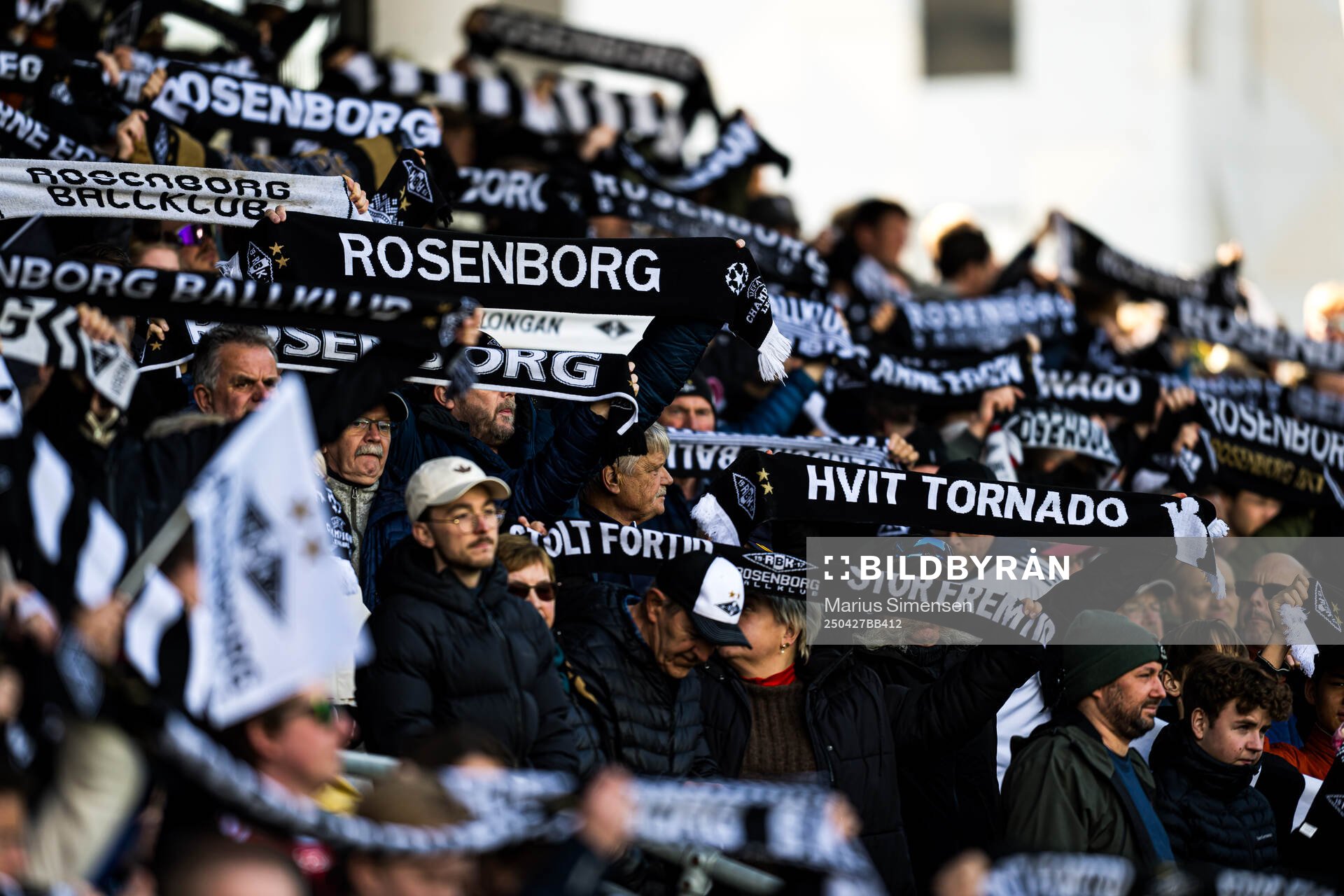 Spectators in the stands ahead of the Eliteserien match between Rosenborg and Molde on April 27, 2025 in Trondheim. 