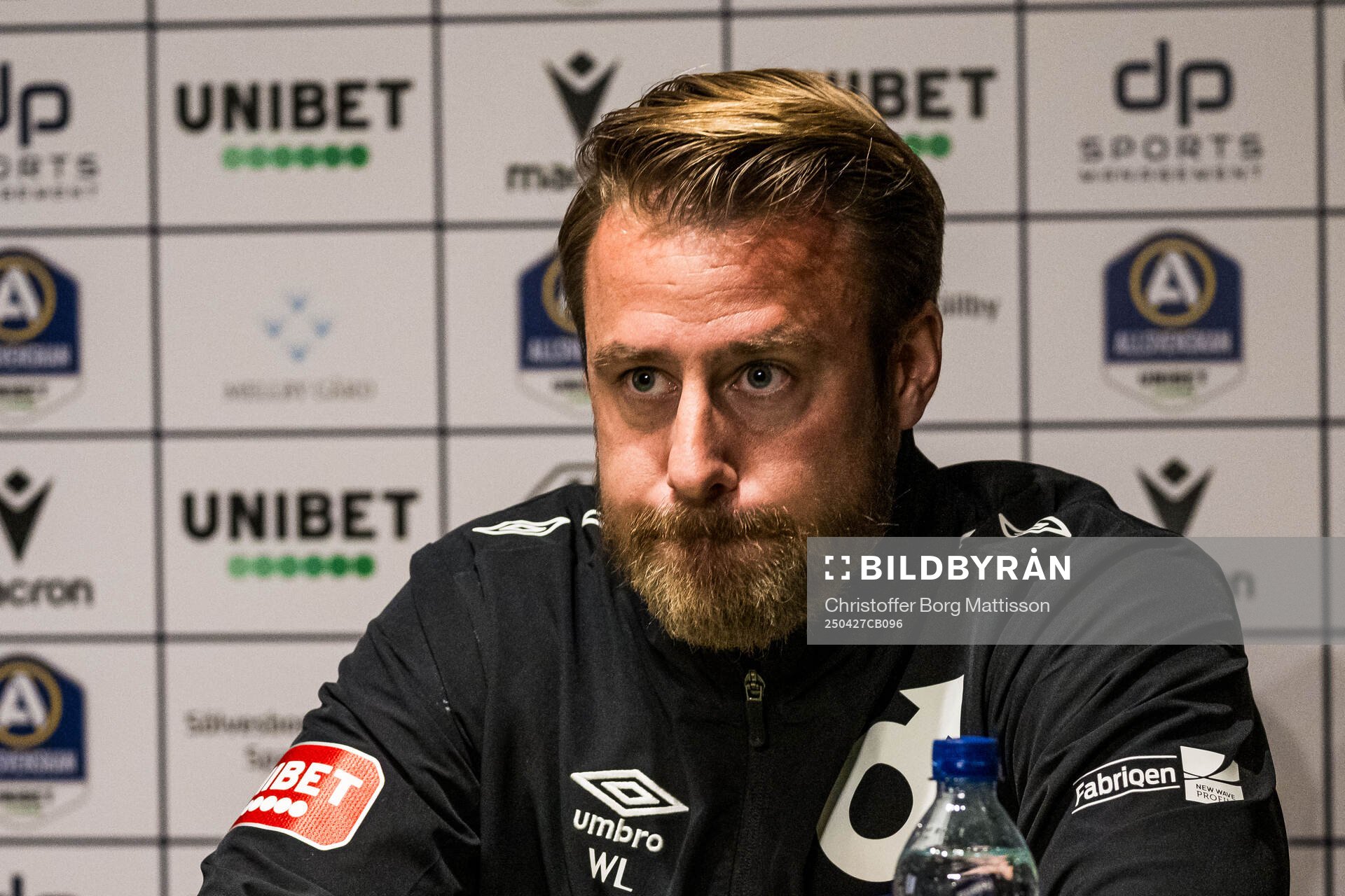 Degerfors tränare William Lundin deppar