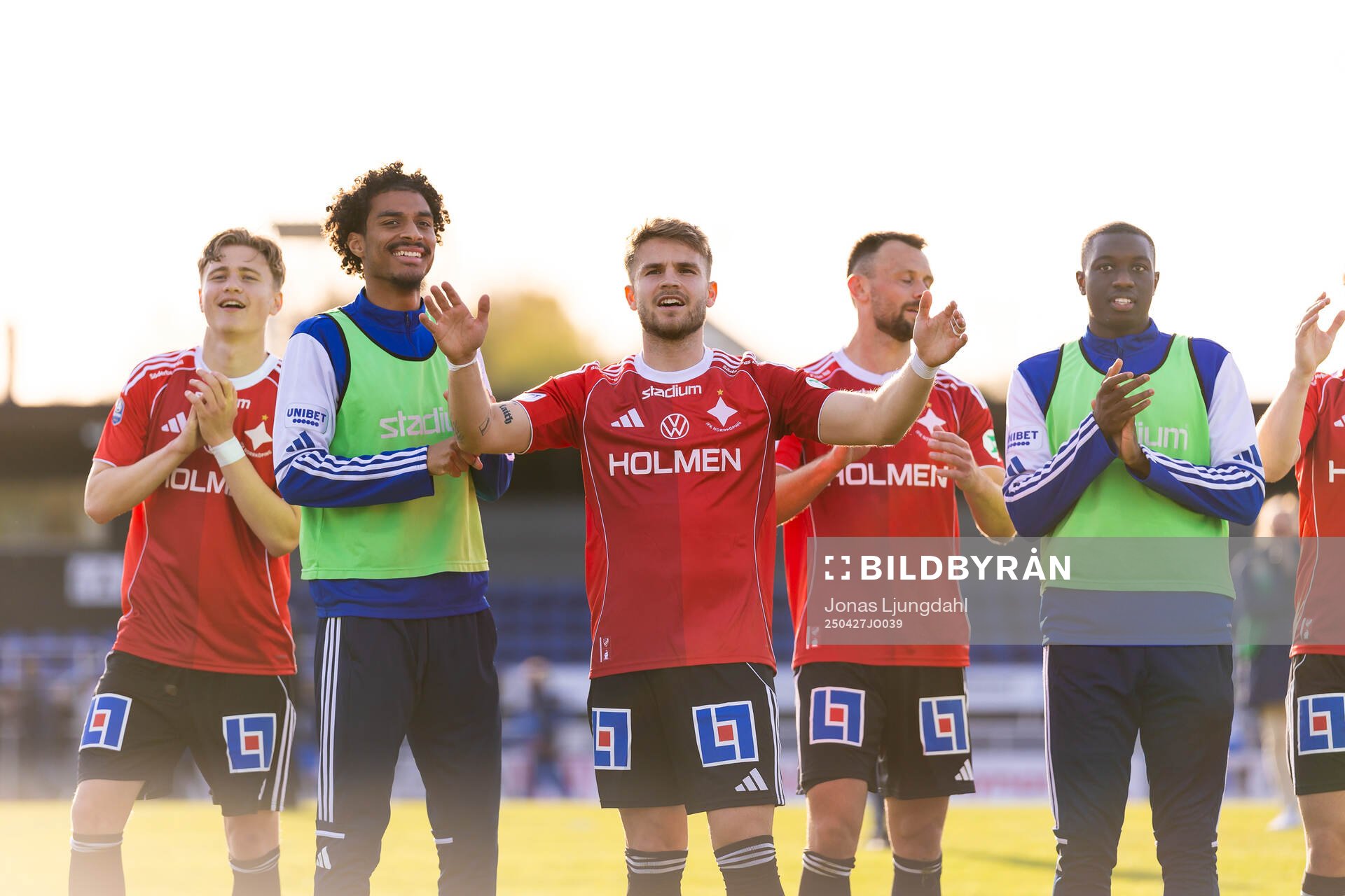 IFK Norrköpings spelare jublar