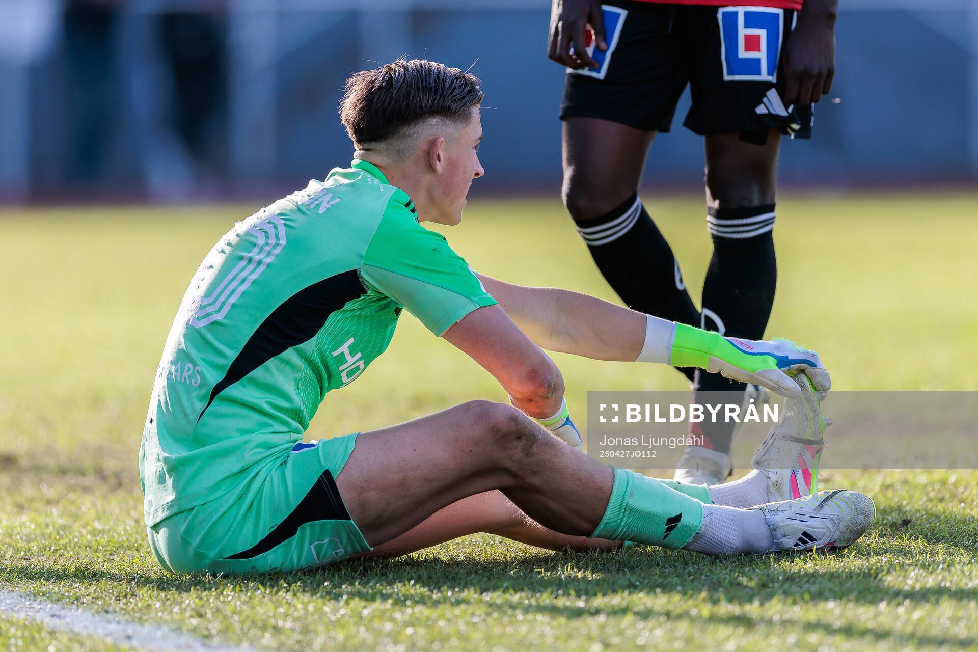 IFK Norrköpings målvakt David Andersson sitter