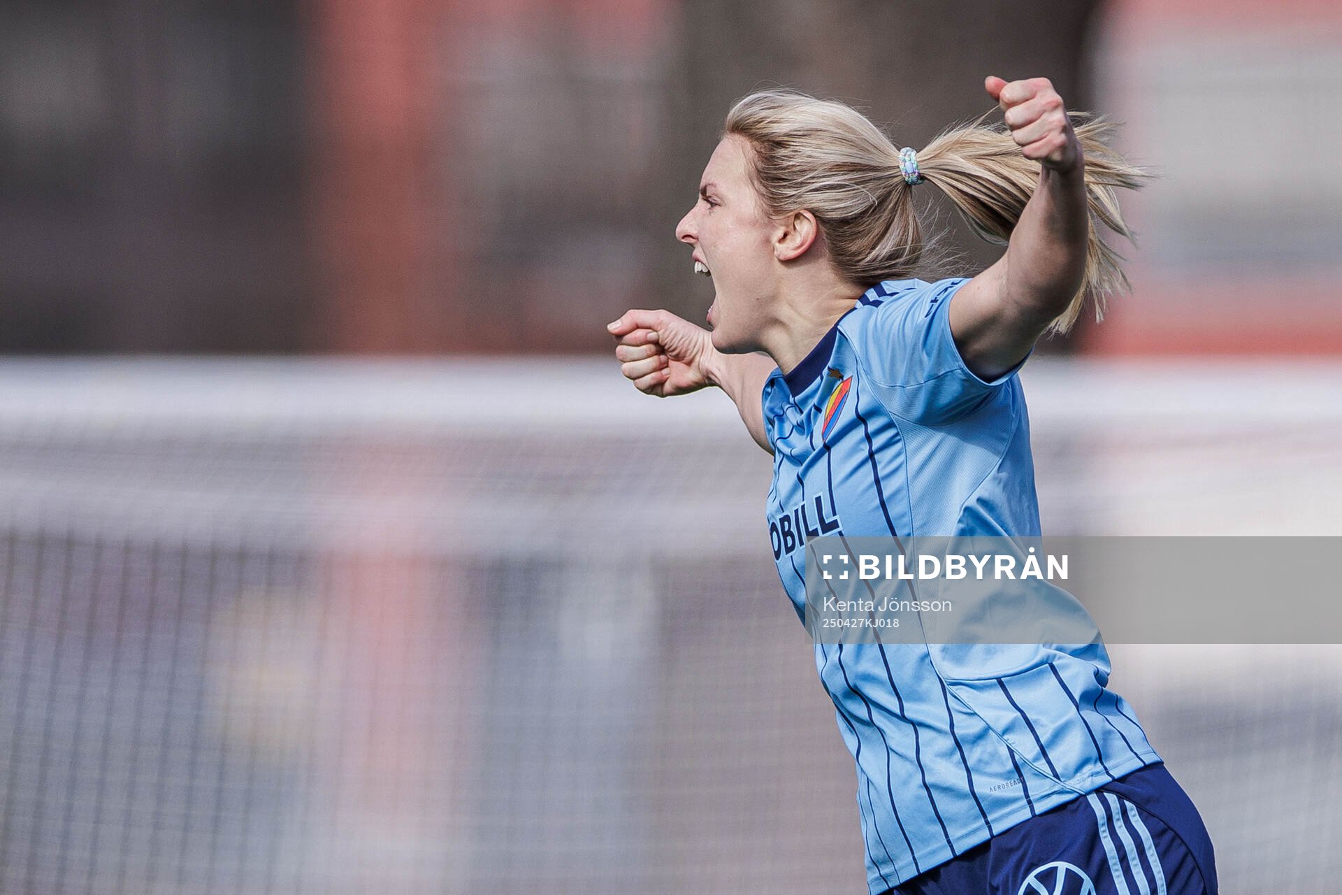 Djurgårdens Mimmi Larsson jublar