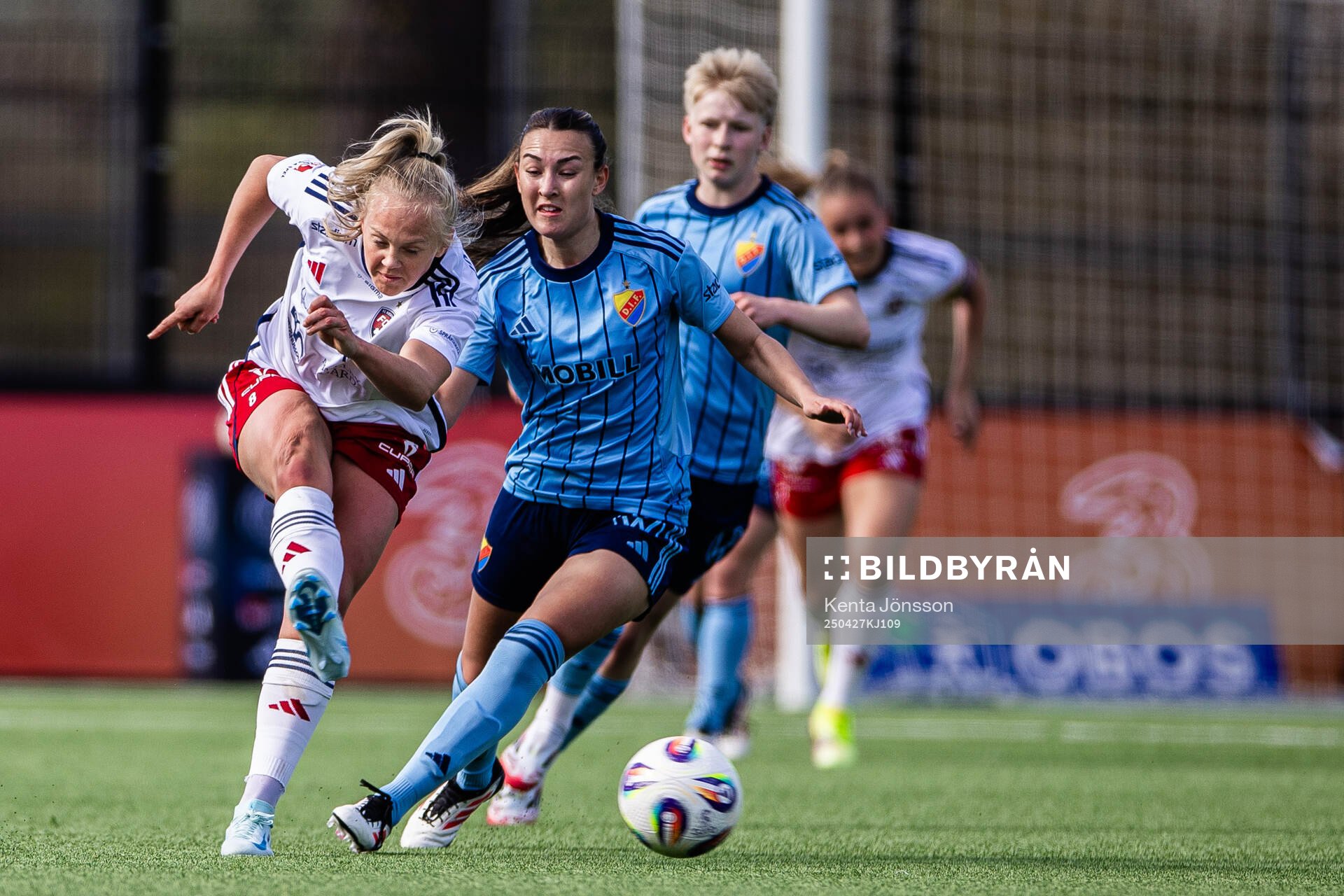 Rosengårds Molly Johansson och Djurgårdens Lucia Duras