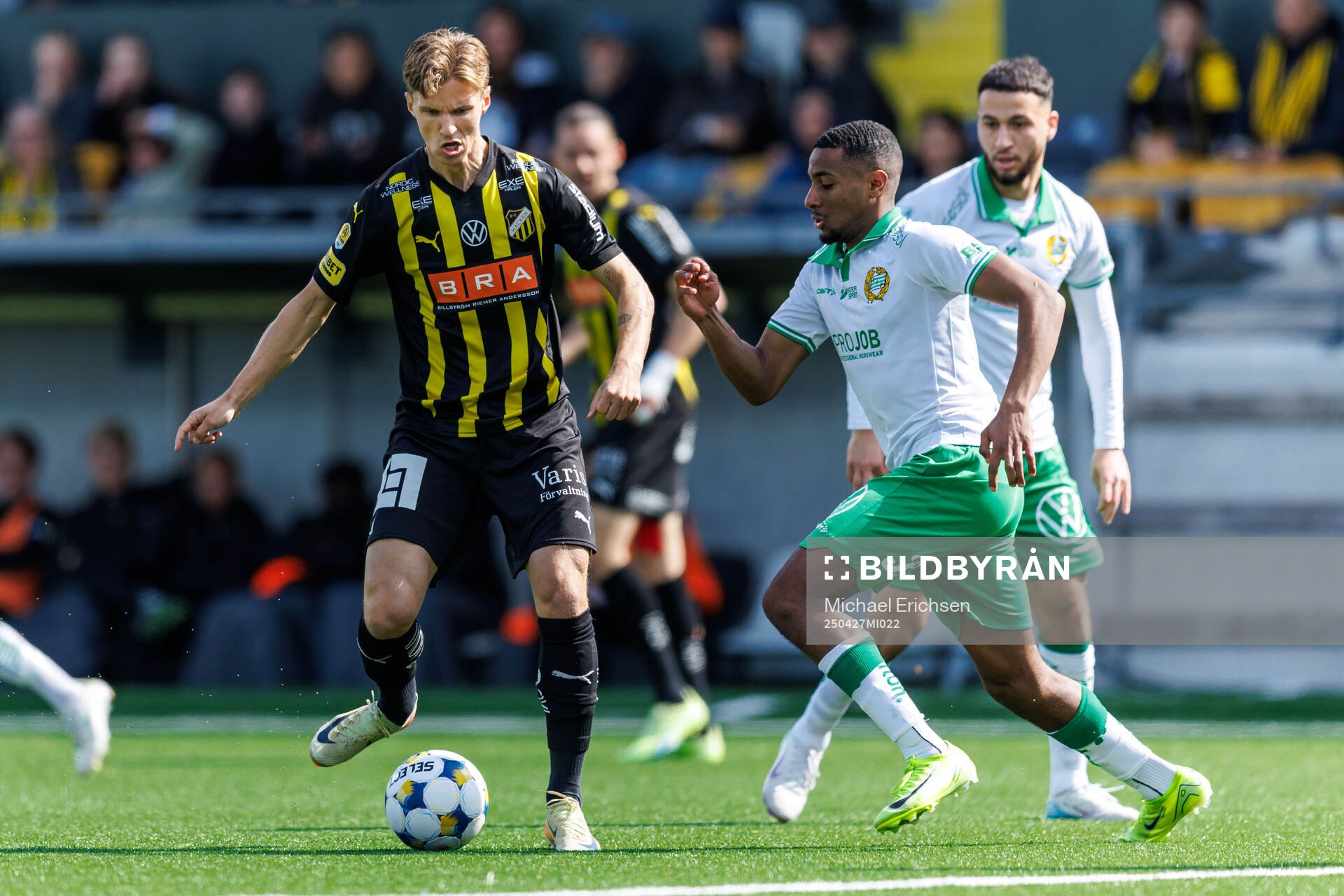 Häckens Samuel Leach Holm och Hammarbys Paulos Abraham
