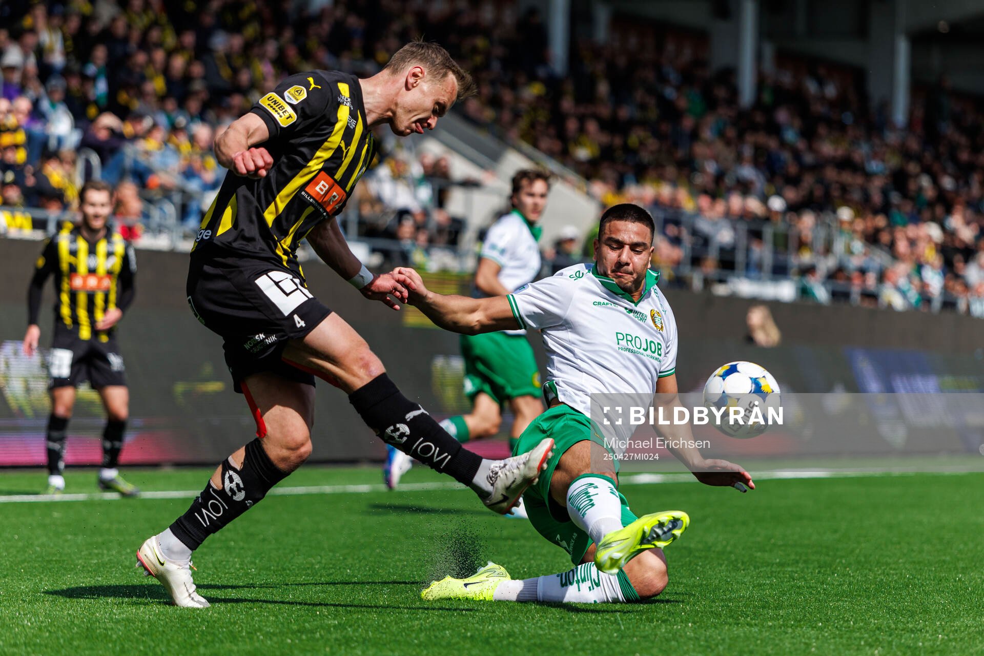 Häckens Marius Lode och Hammarbys Jusef Erabi