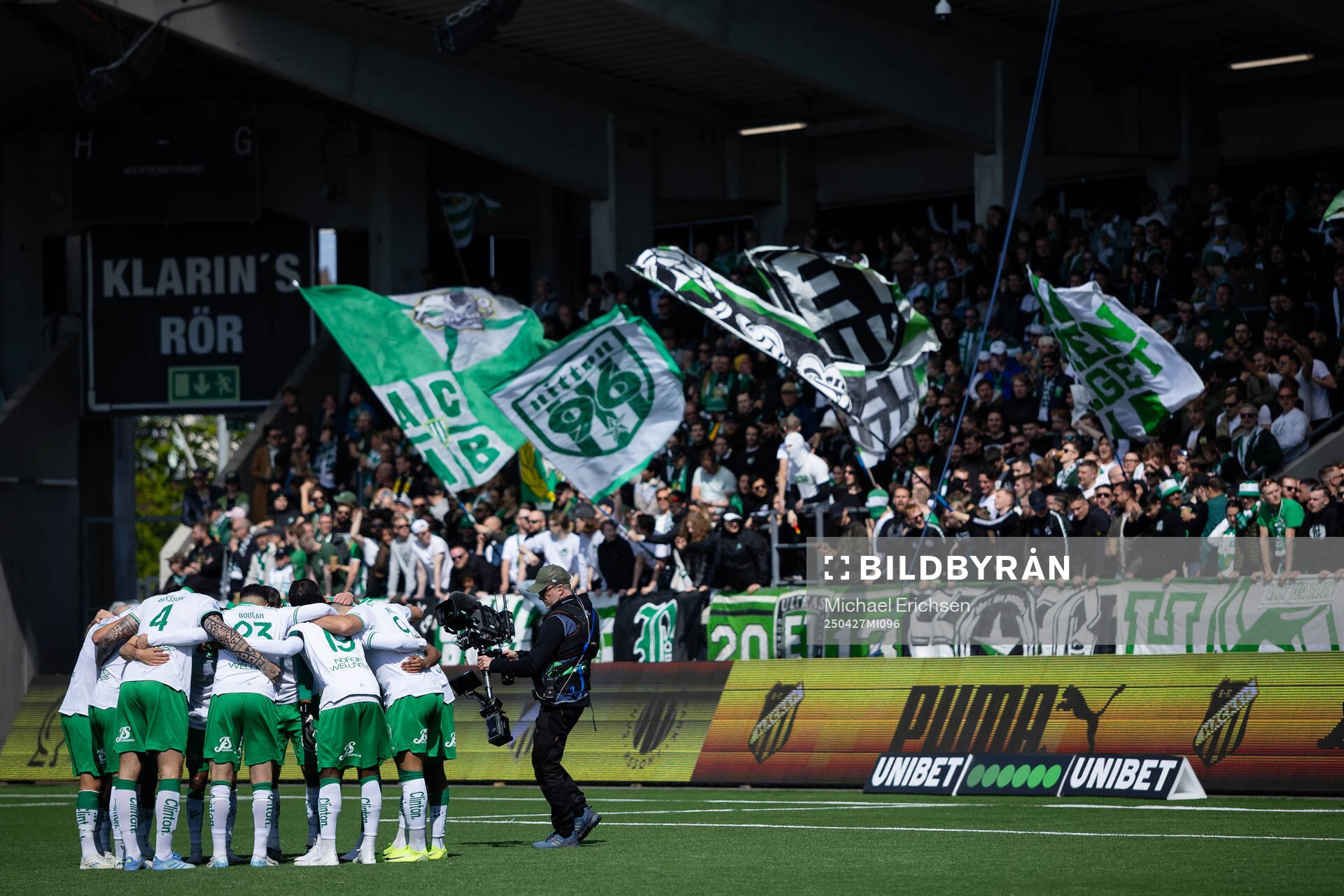 Hammarbys spelare samlade inför fotbollsmatchen i Allsvenskan mellan Häcken och Hammarby den 27 april 2025 i Göteborg. 