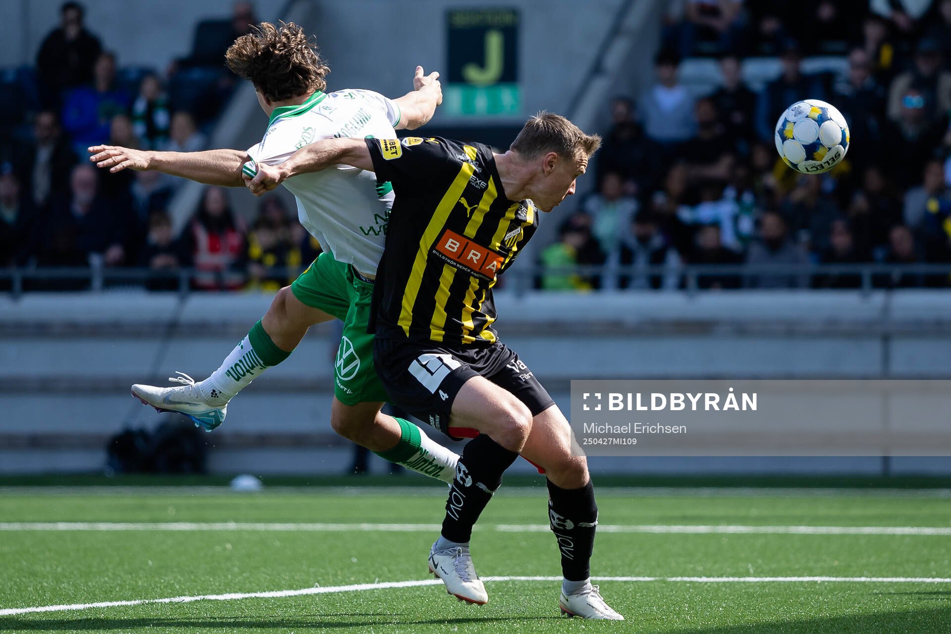 Hammarbys Hampus Skoglund och Häckens Marius Lode