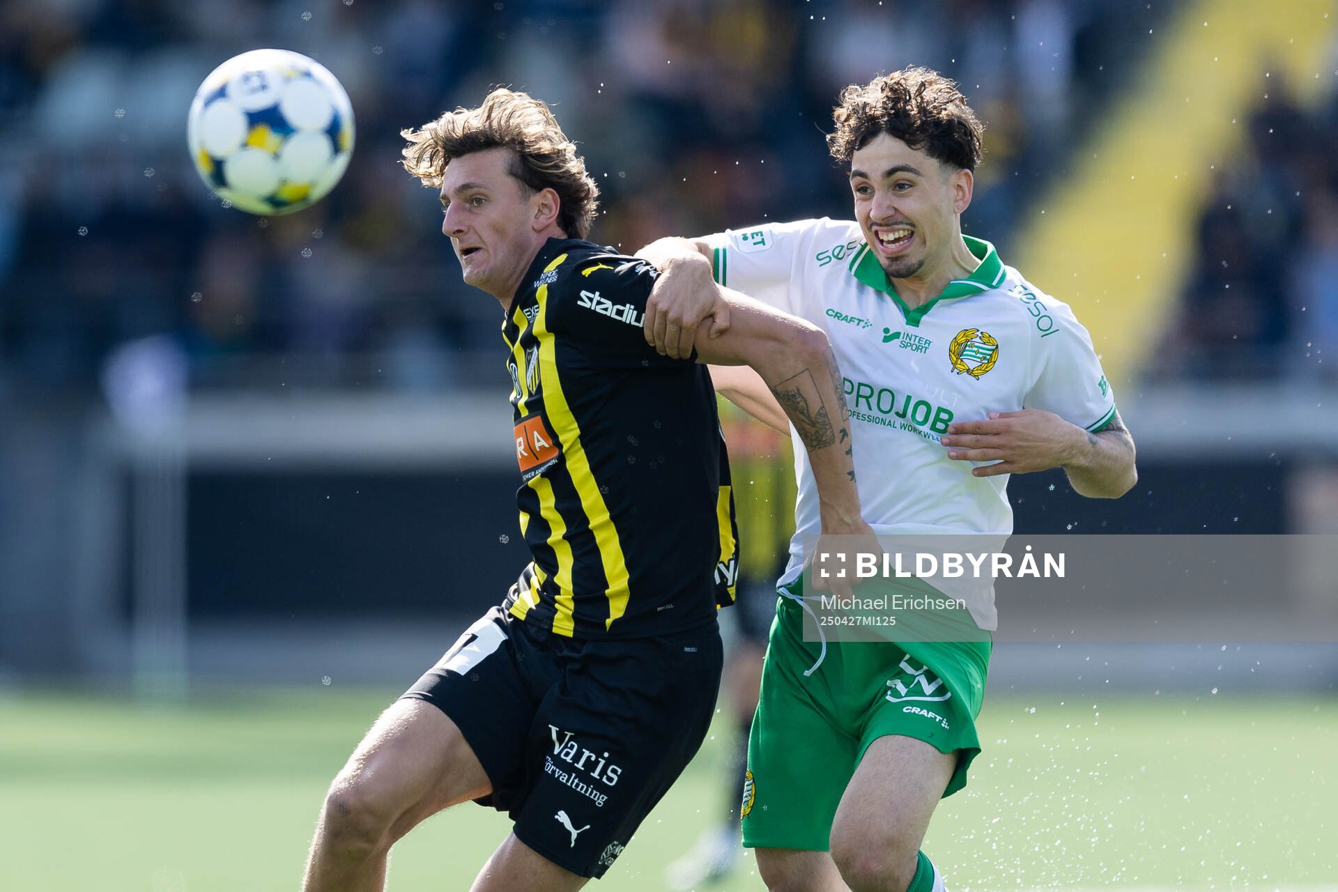Häckens Silas Andersen och Hammarbys Sebastian Tounekti