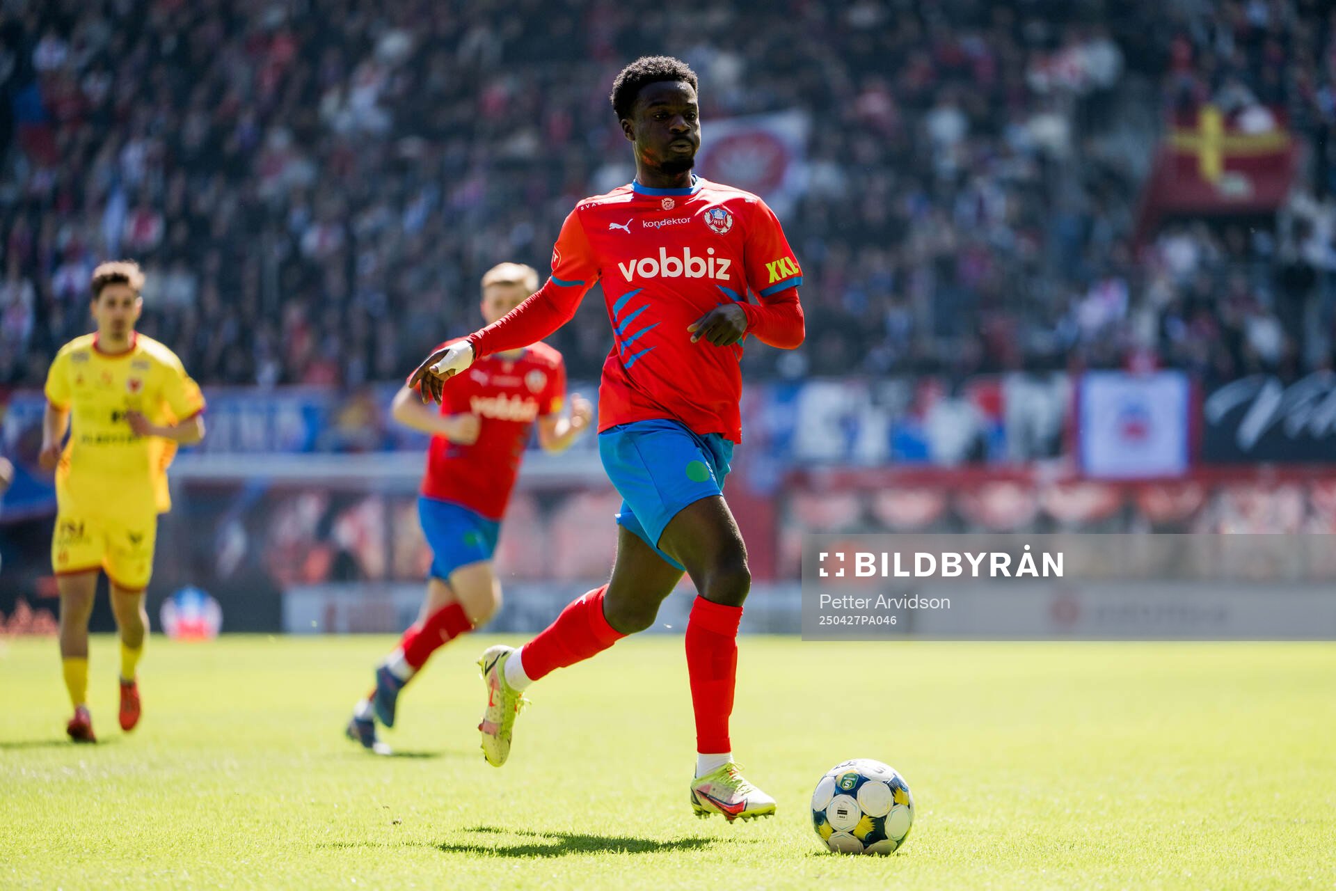 Helsingborgs Samuel Asoma under fotbollsmatchen i Superettan mellan Helsingborg och Kalmar den 27 april 2025 i Helsingborg. 