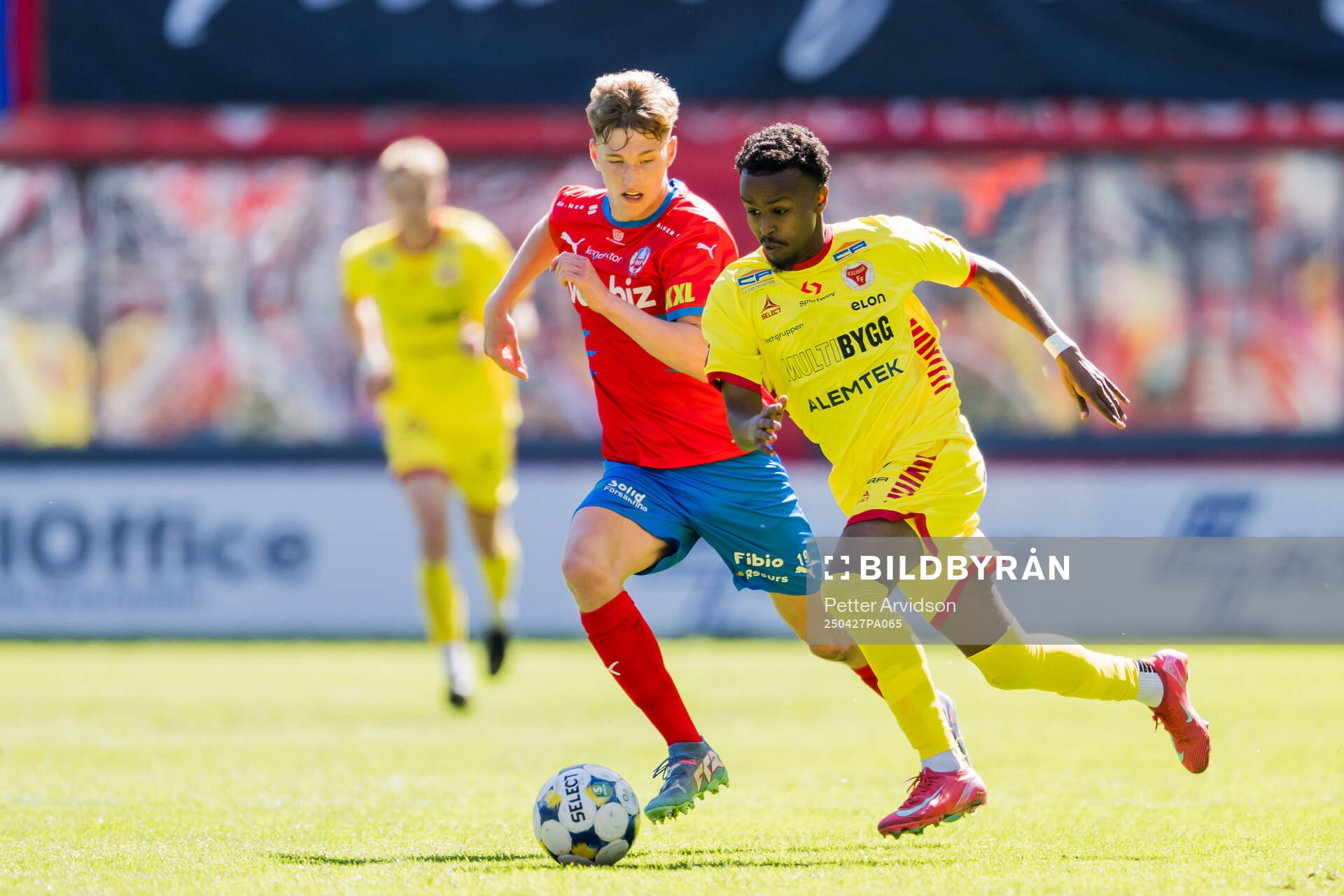 Helsingborgs Benjamin Örn och Kalmars Abdi Sabriye