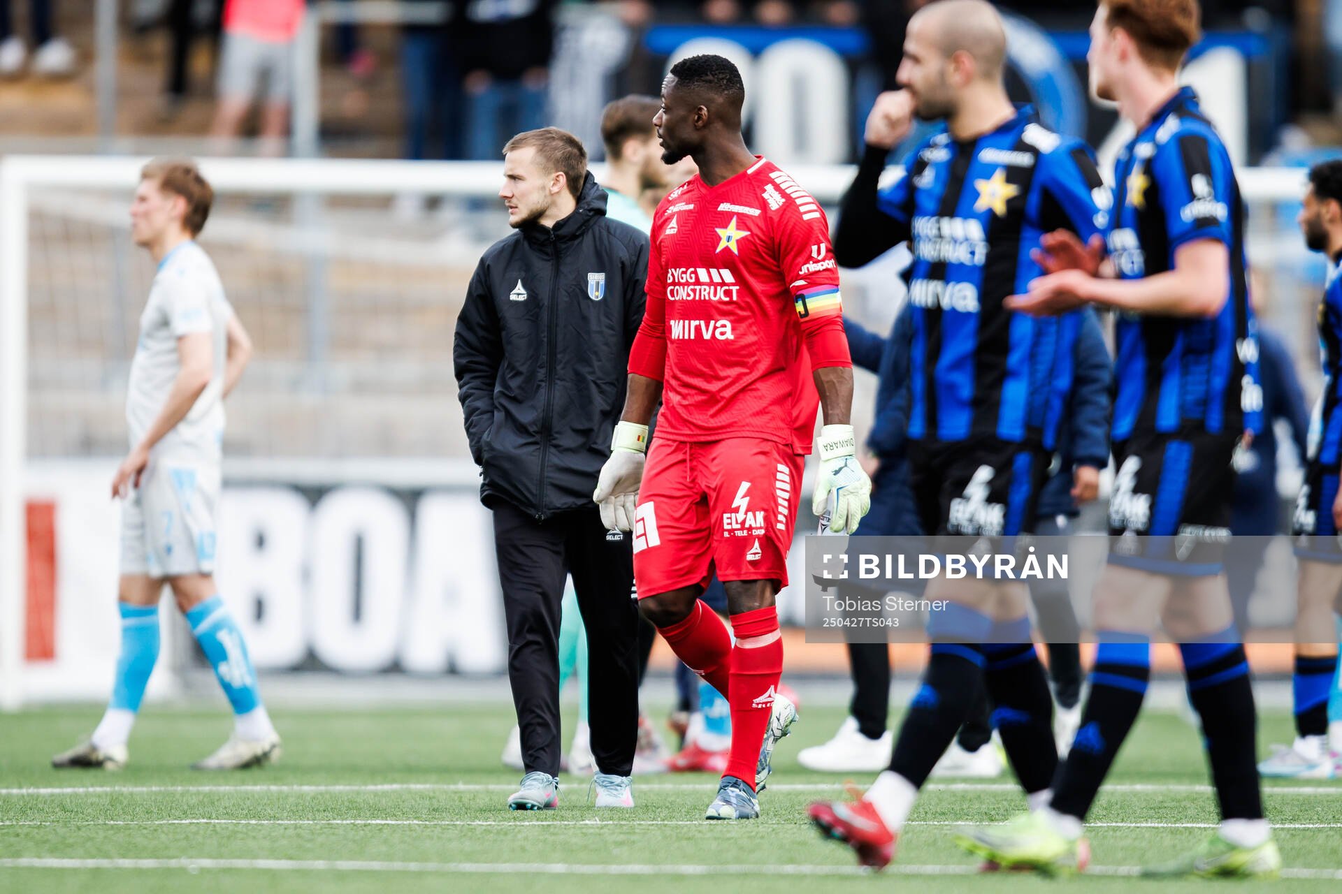 Sirius målvakt Ismael Diawara deppar