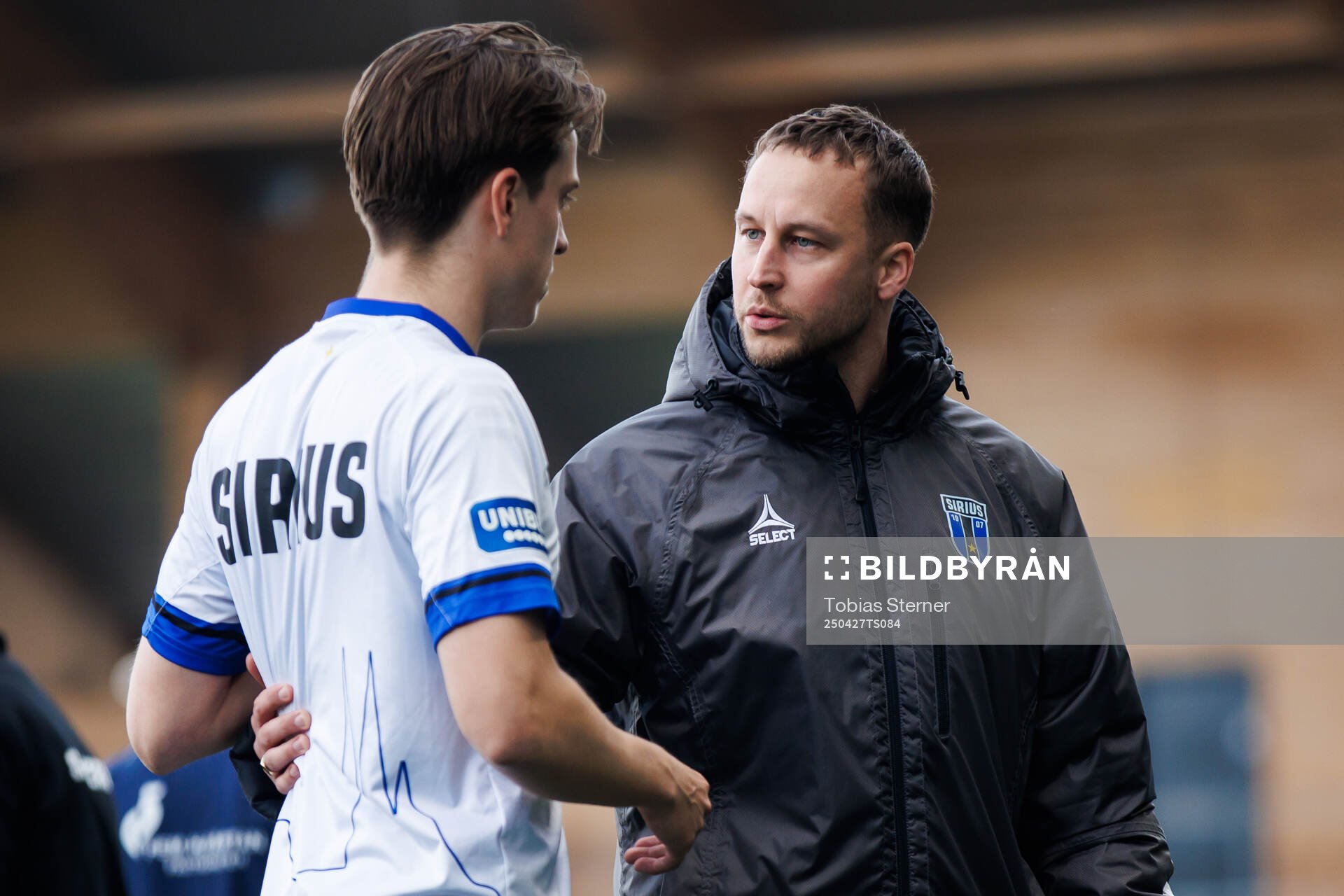 Sirius chef för herrlaget Jonathan Ederström och Adam Vikman inför fotbollsmatchen i Allsvenskan mellan Sirius och Halmstad den 27 april 2025 i Uppsala.