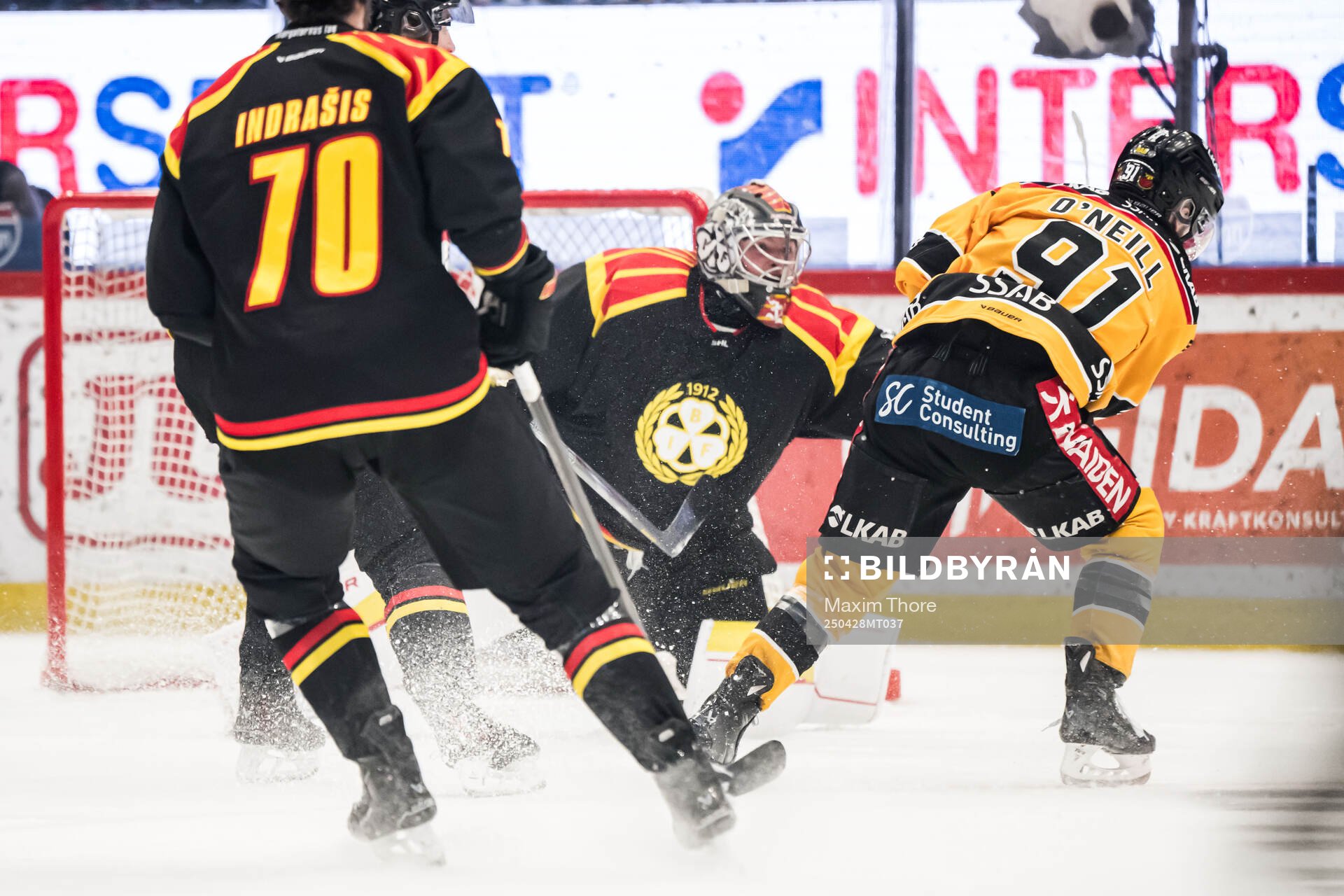 Brynäs Ludvig Persson och Luleås Brian O'neil