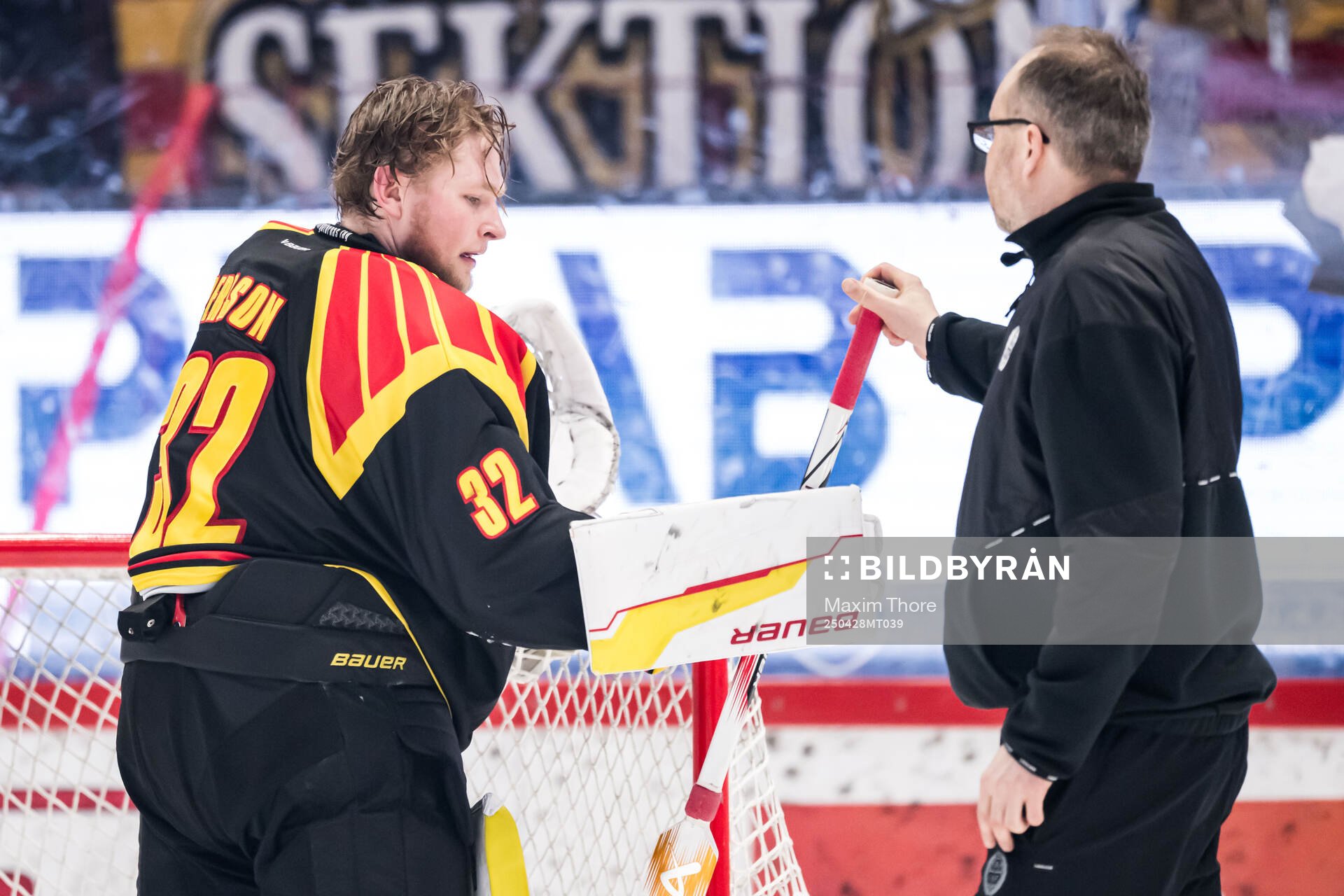 Brynäs målvakt Ludvig Persson har ont