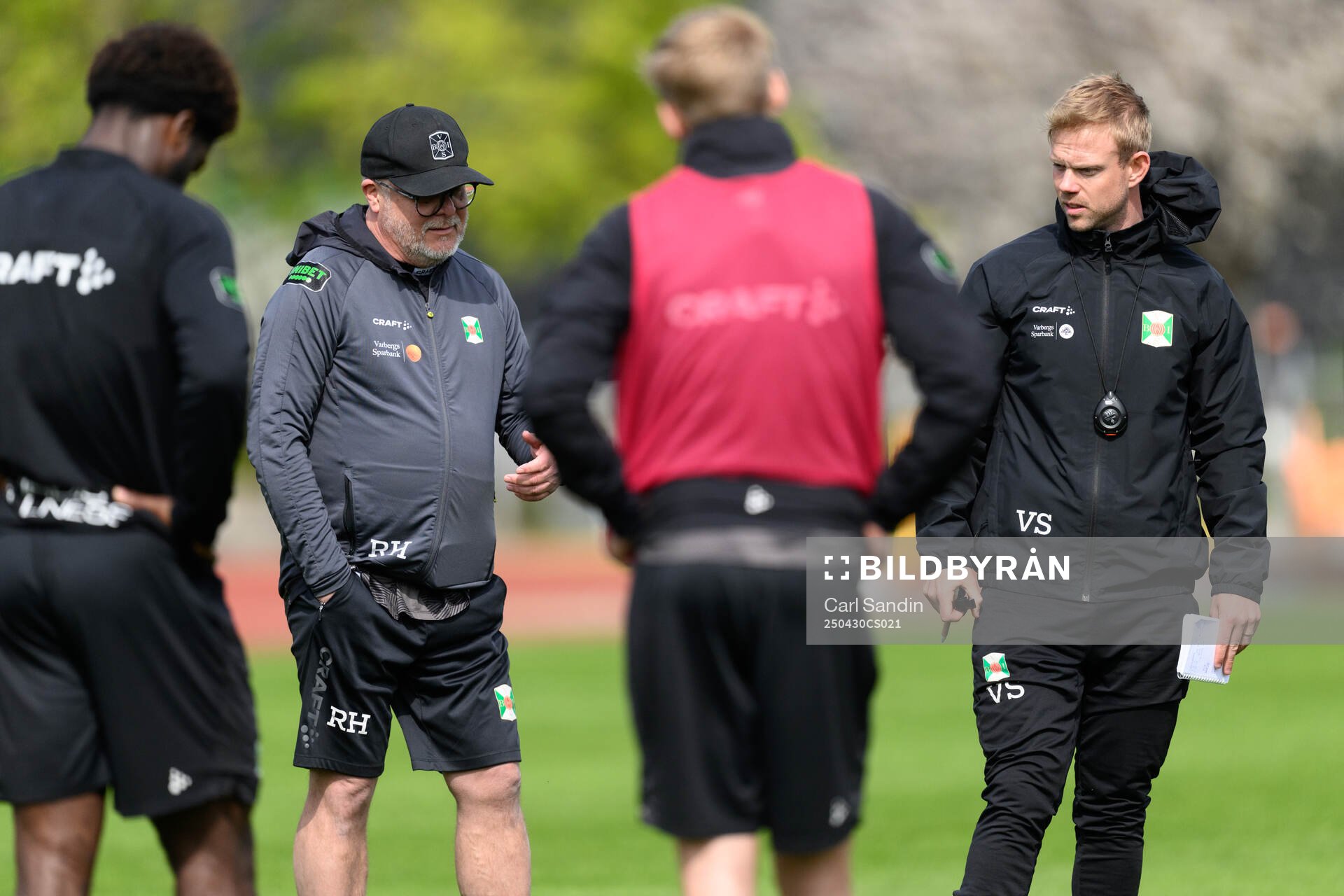Tränare Roar Hansen och assisterande tränare Victor