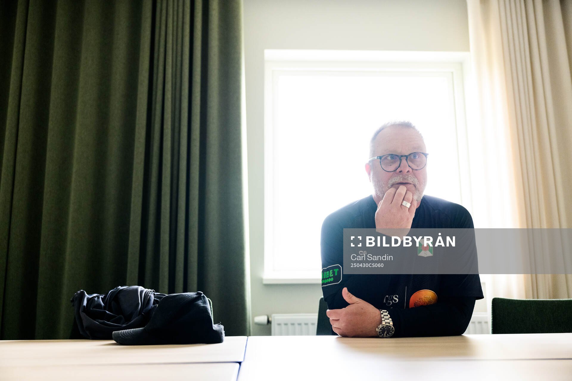 Tränare Roar Hansen blir intervjuad