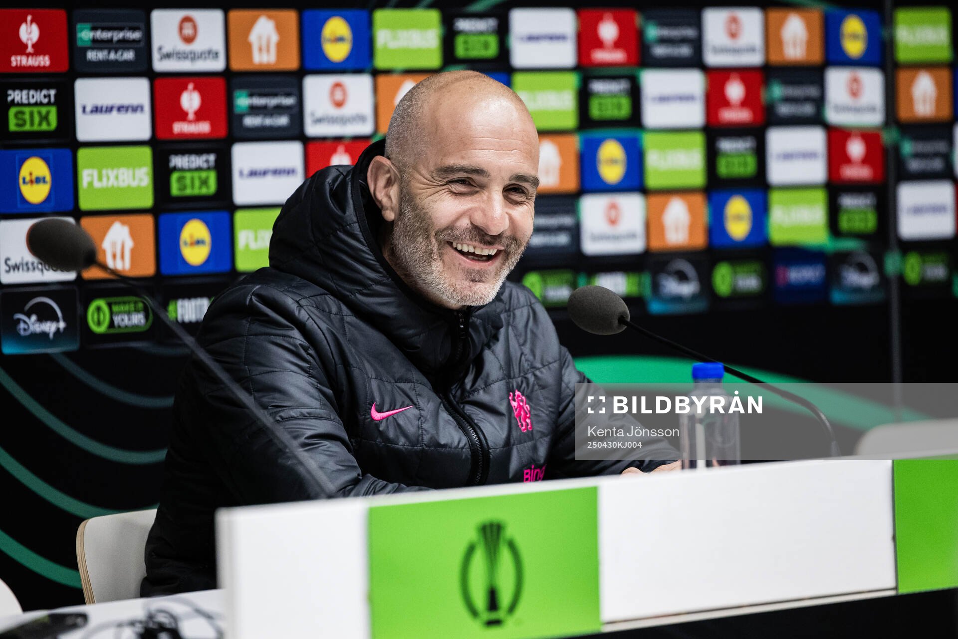 Coach Enzo Maresca during a press conference with Chelsea on April 30, 2025 in Stockholm. 