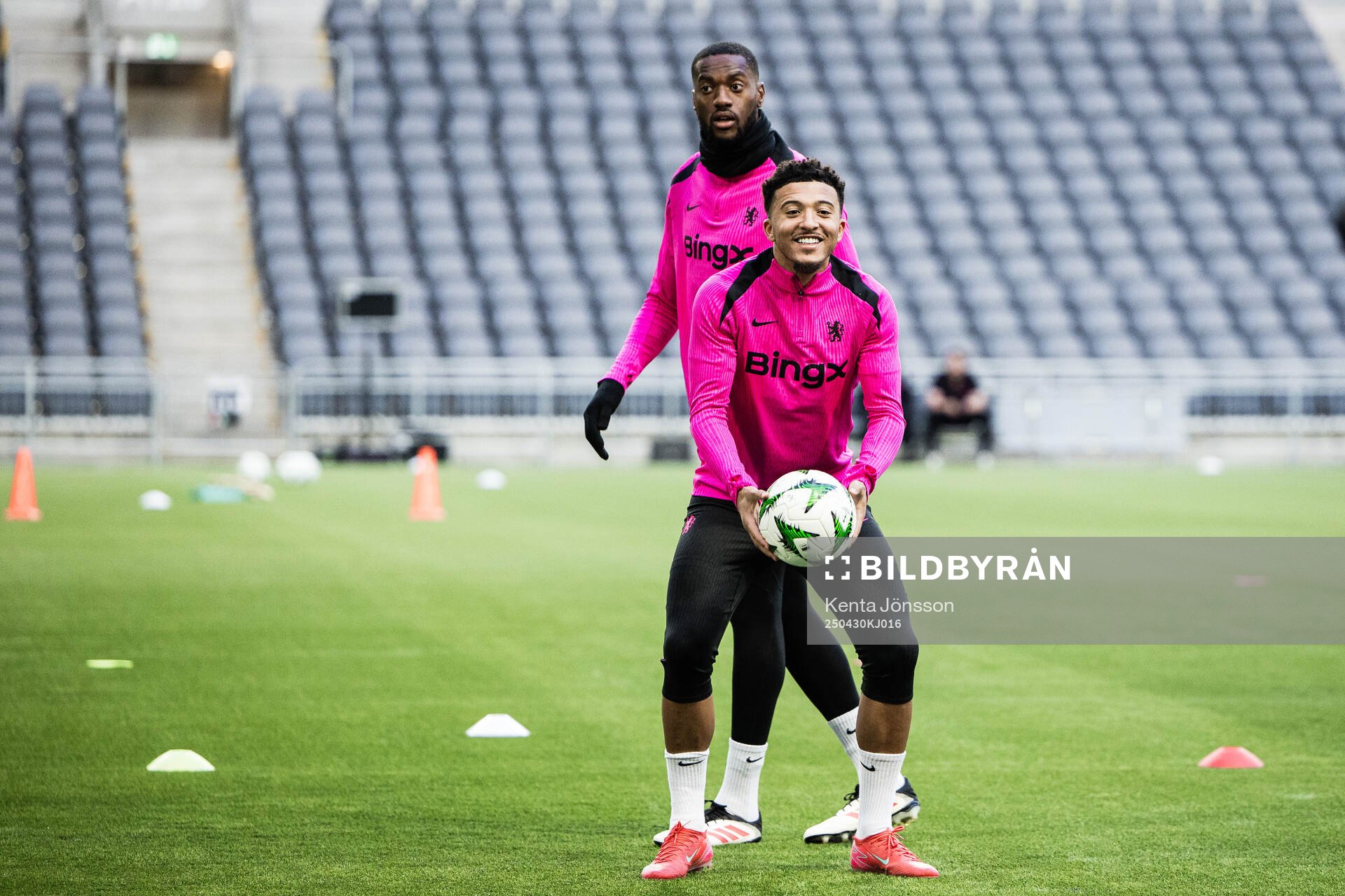 Jadon Sancho and Tosin Adarabioyo during a training session with Chelsea on April 30, 2025 in Stockholm. 
