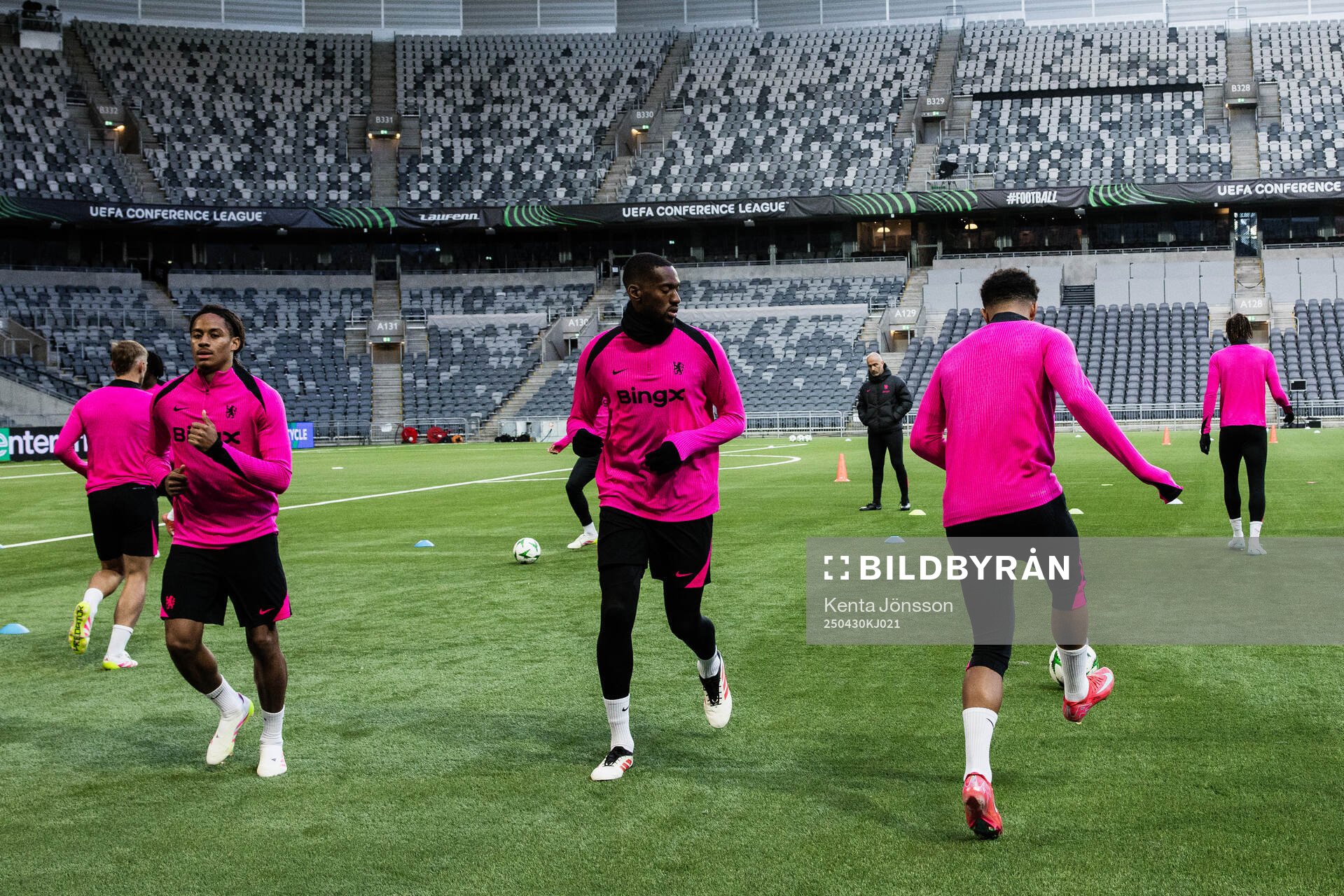 Players during a training session with Chelsea on April 30, 2025 in Stockholm. 