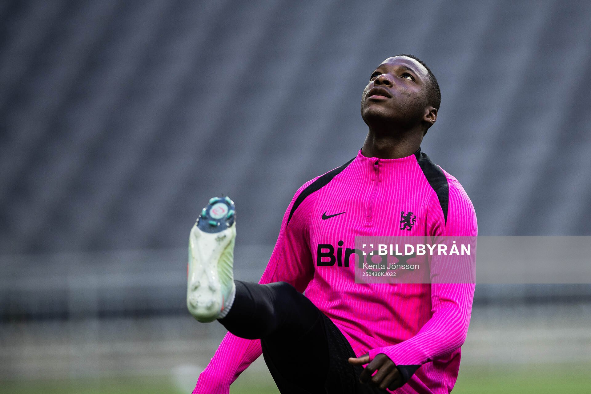 Moises Caicedo during a training session with Chelsea on April 30, 2025 in Stockholm. 