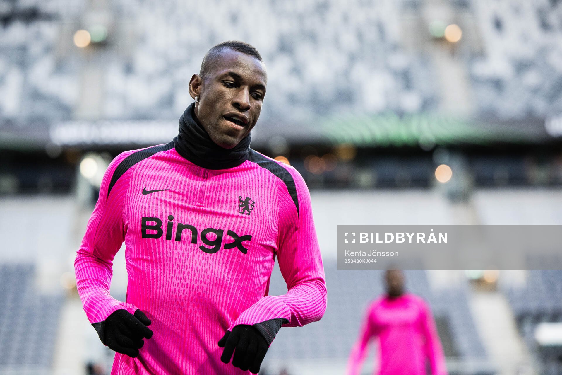 Nicolas Jackson during a training session with Chelsea on April 30, 2025 in Stockholm. 