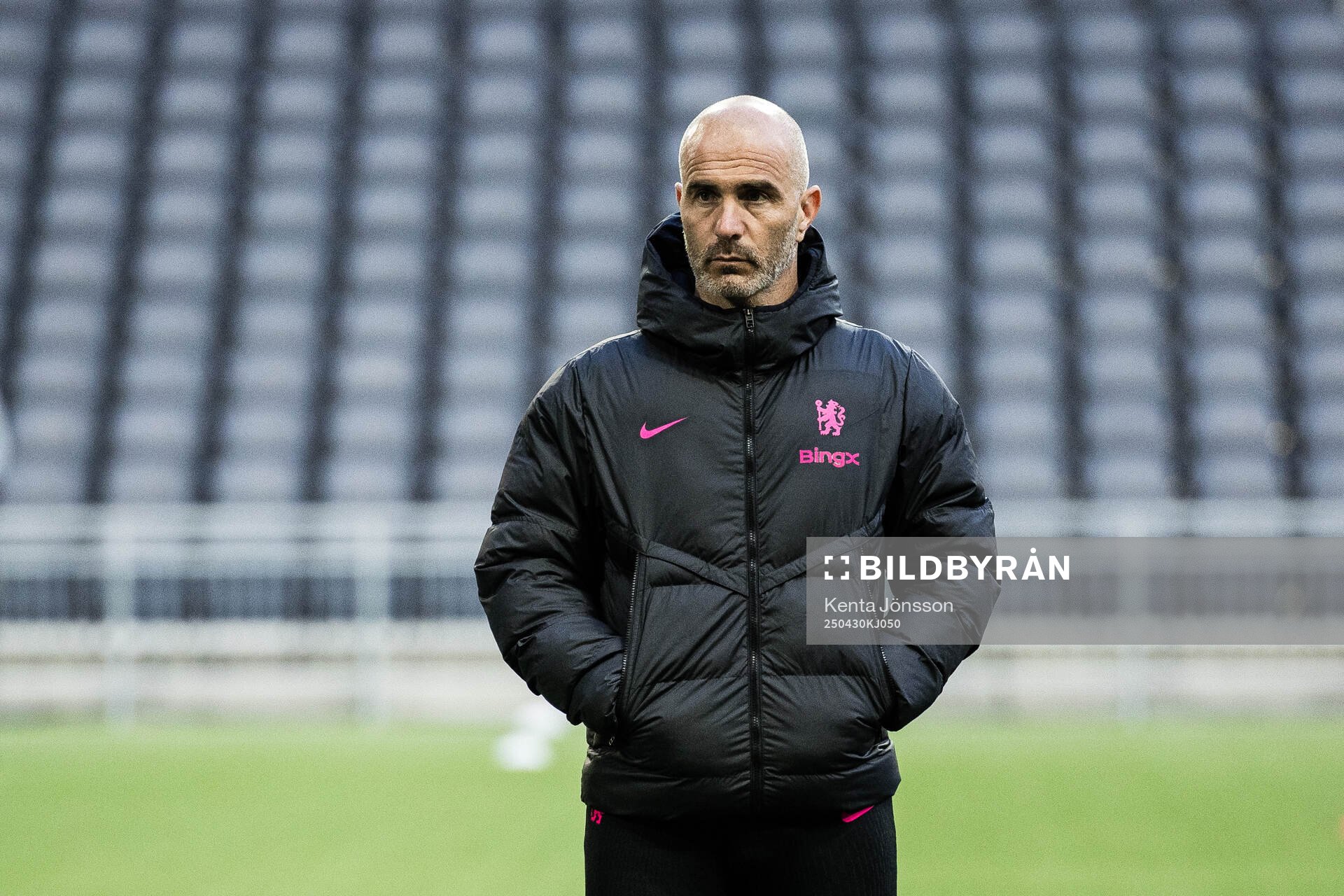 Coach Enzo Maresca during a training session with Chelsea on April 30, 2025 in Stockholm. 