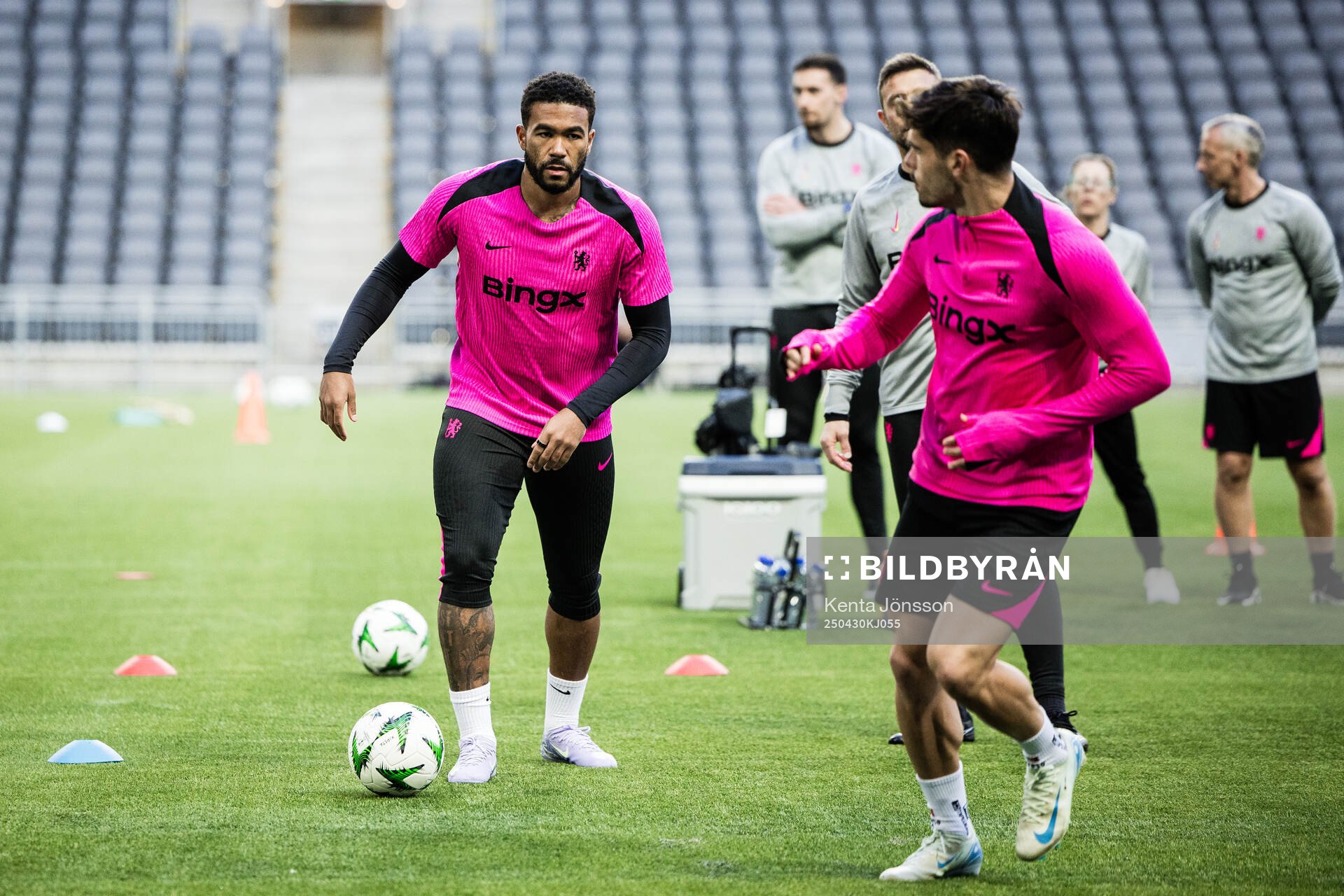 Reece James during a training session with Chelsea on April 30, 2025 in Stockholm. 