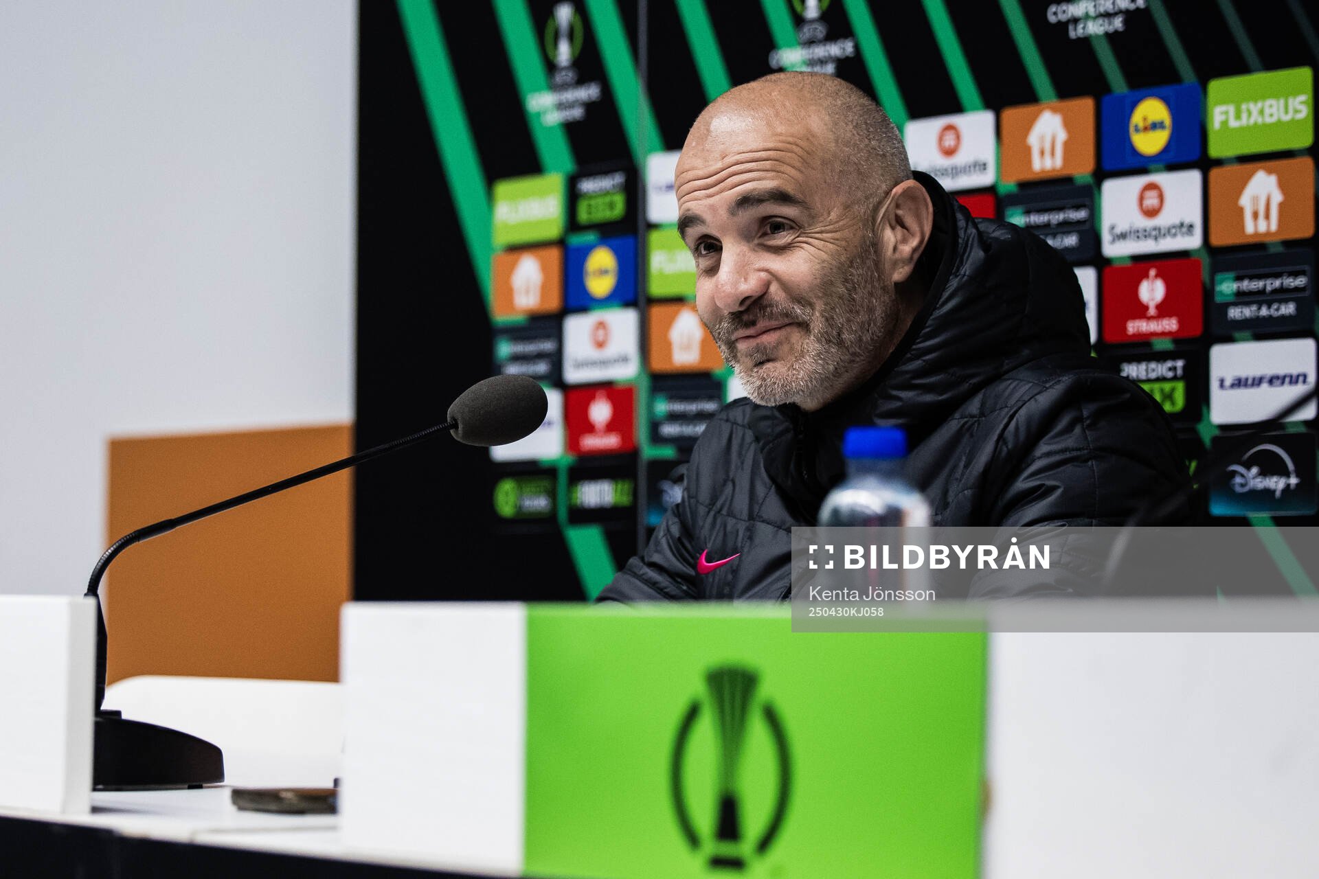 Coach Enzo Maresca during a press conference with Chelsea on April 30, 2025 in Stockholm. 