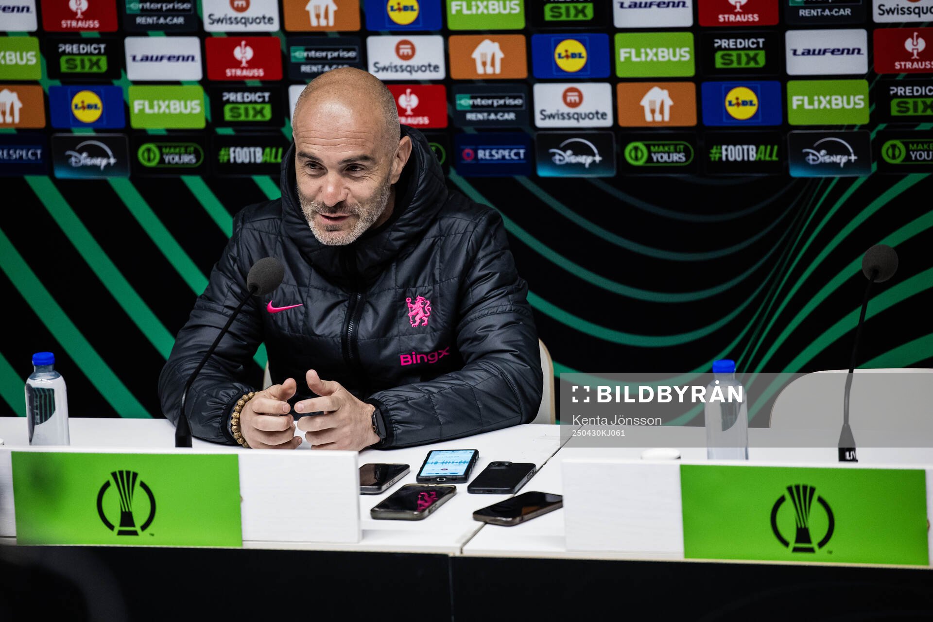Coach Enzo Maresca during a press conference with Chelsea on April 30, 2025 in Stockholm. 