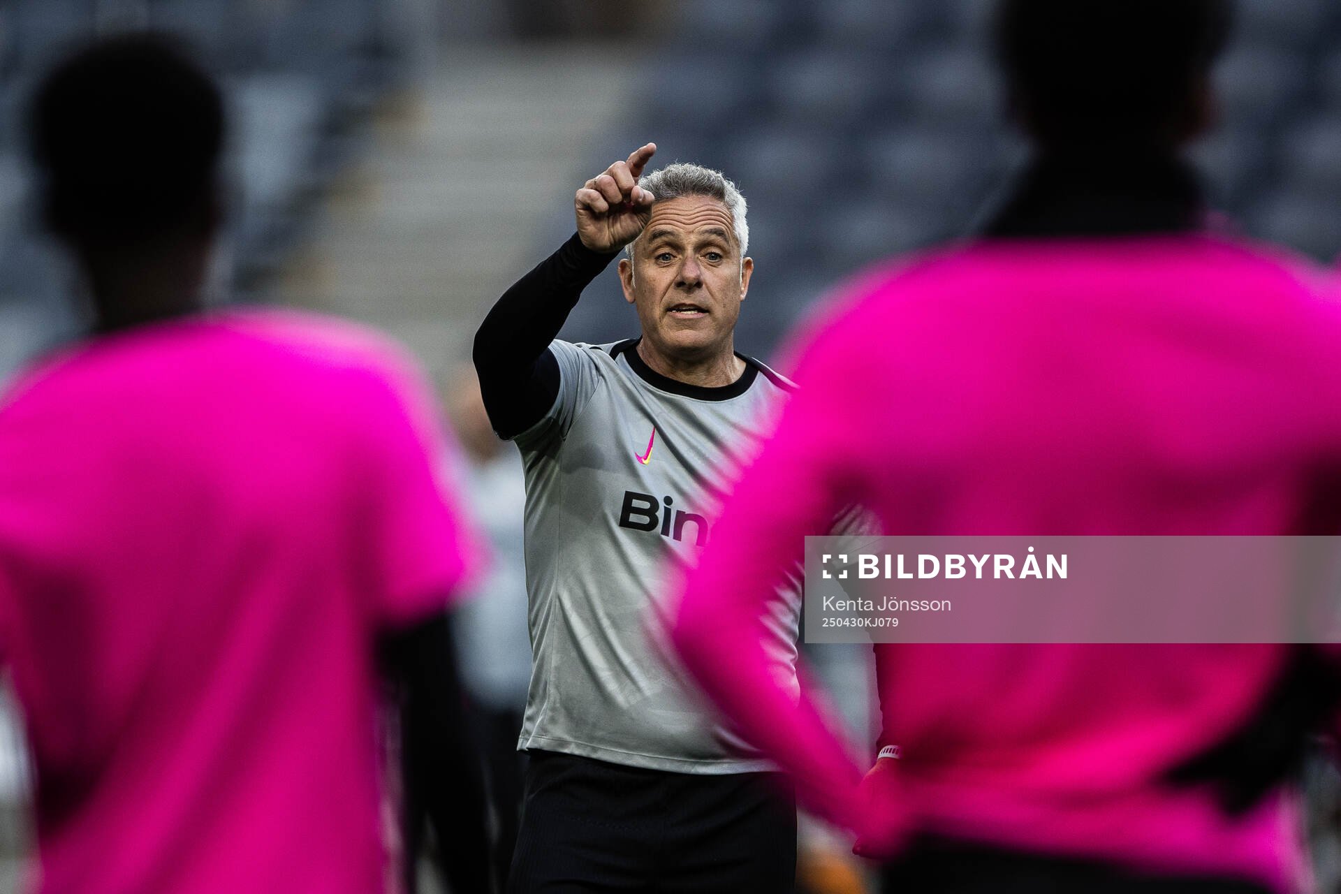 Fitness coach Marcos Alvarez during a training session with Chelsea on April 30, 2025 in Stockholm. 