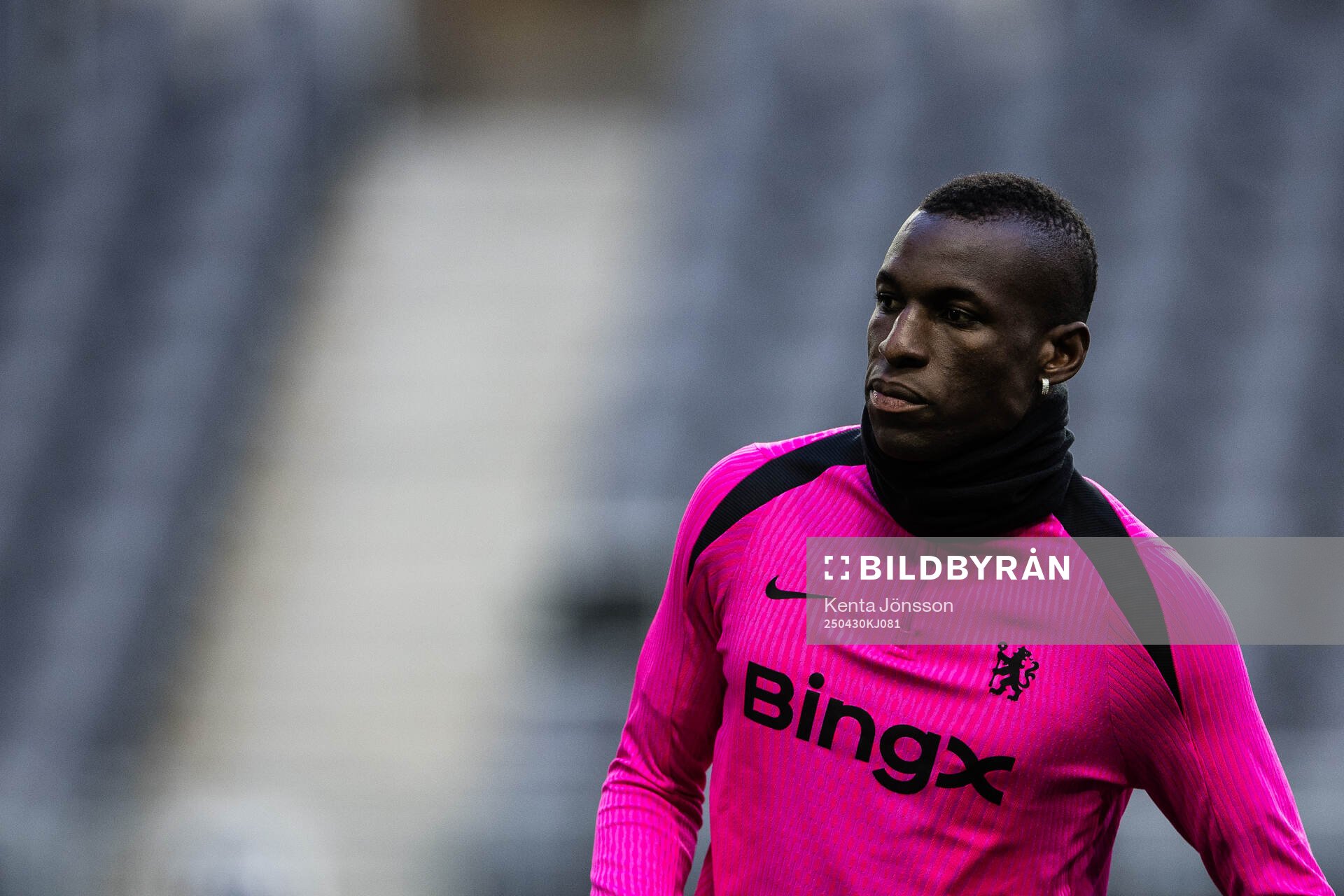 Nicolas Jackson during a training session with Chelsea on April 30, 2025 in Stockholm. 
