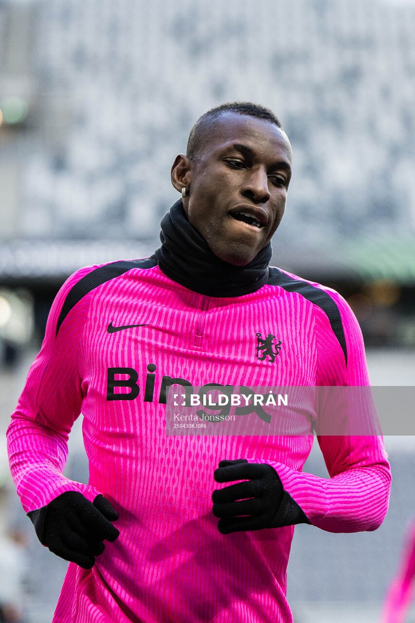 Nicolas Jackson during a training session with Chelsea on April 30, 2025 in Stockholm. 