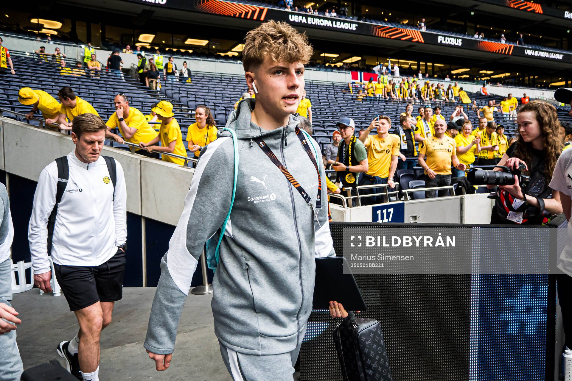 Mikkel Bro Hansen of Bodø/Glimt arrives ahead of the UEFA Europa League semi-final football match between Tottenham and Bodø/Glimt on May 1, 2025 in London.