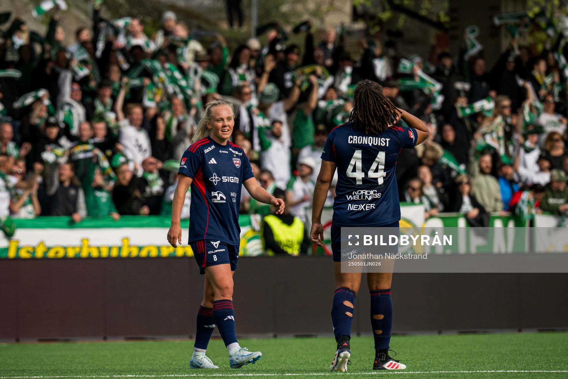 Rosengårds Molly Johansson och Jo-Anne Agbor Tataw