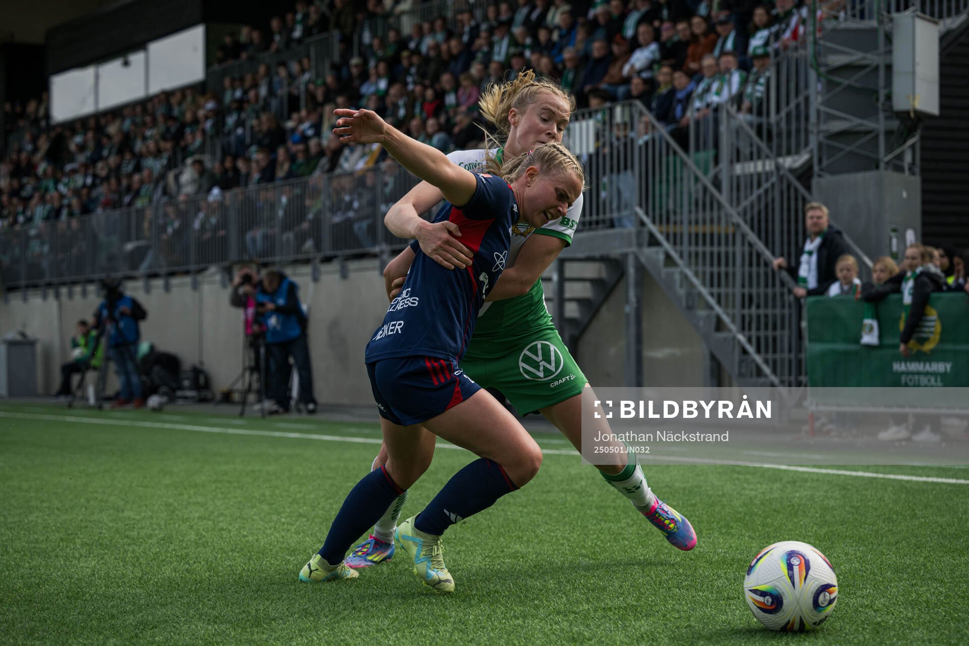 Hammarbys Smilla Holmberg och Rosengårds Emilie Woldvik