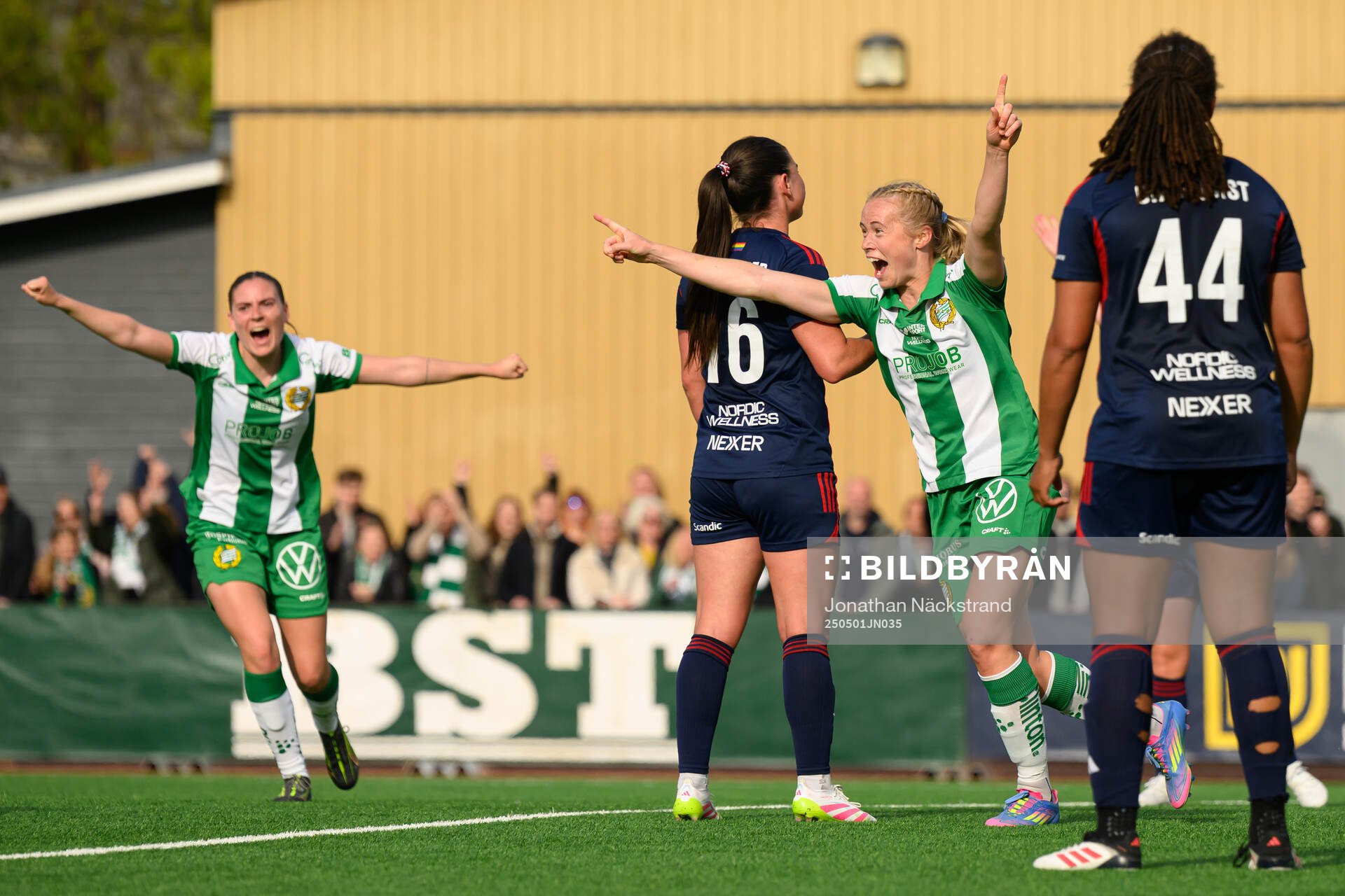 Hammarbys Julie Blakstad jublar