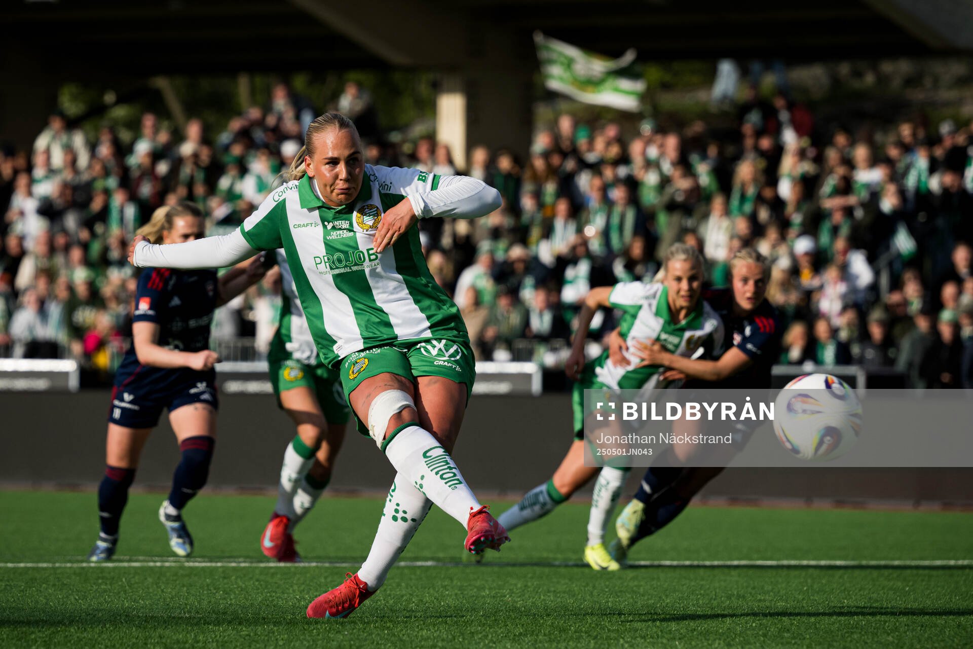 Hammarbys Cathinka Tandberg  jublar