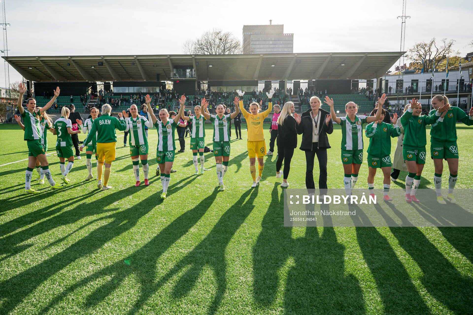 Hammarbys spelare jublar