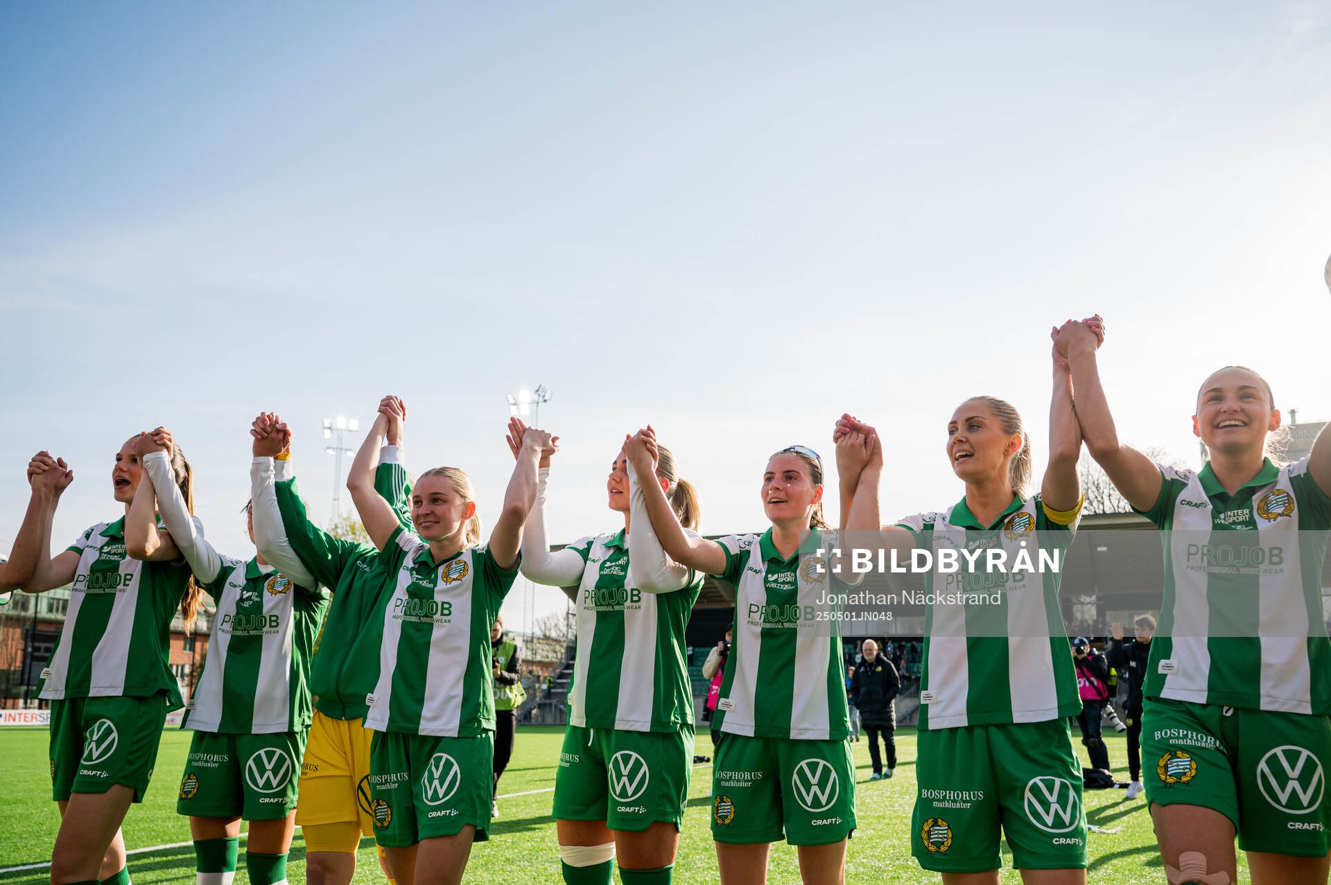 Hammarbys spelare jublar