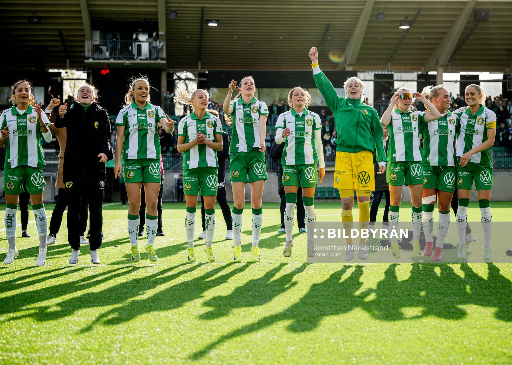 Hammarbys spelare jublar