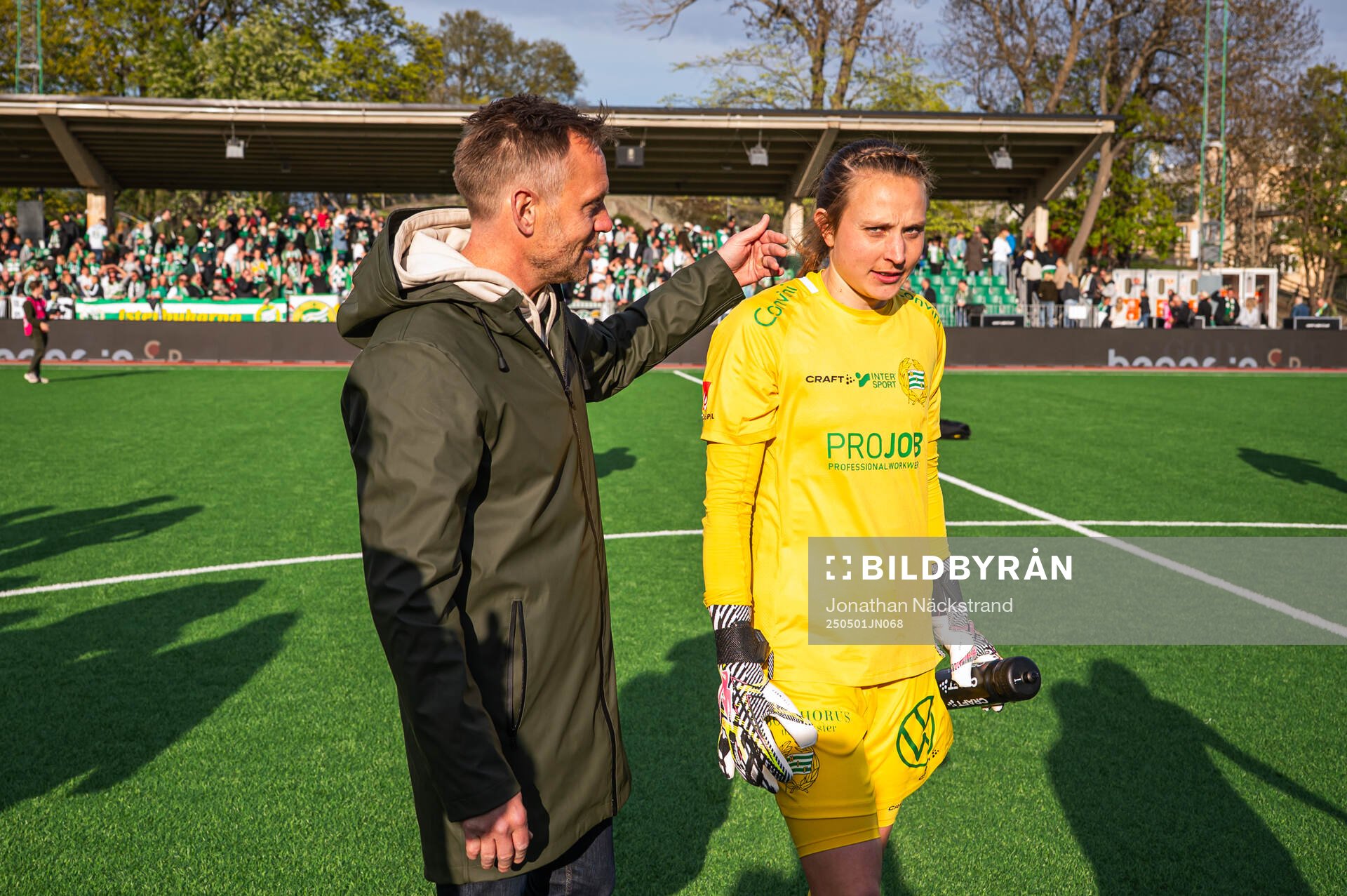 Hammarbys tränare Martin Sjögren och målvakt Anna