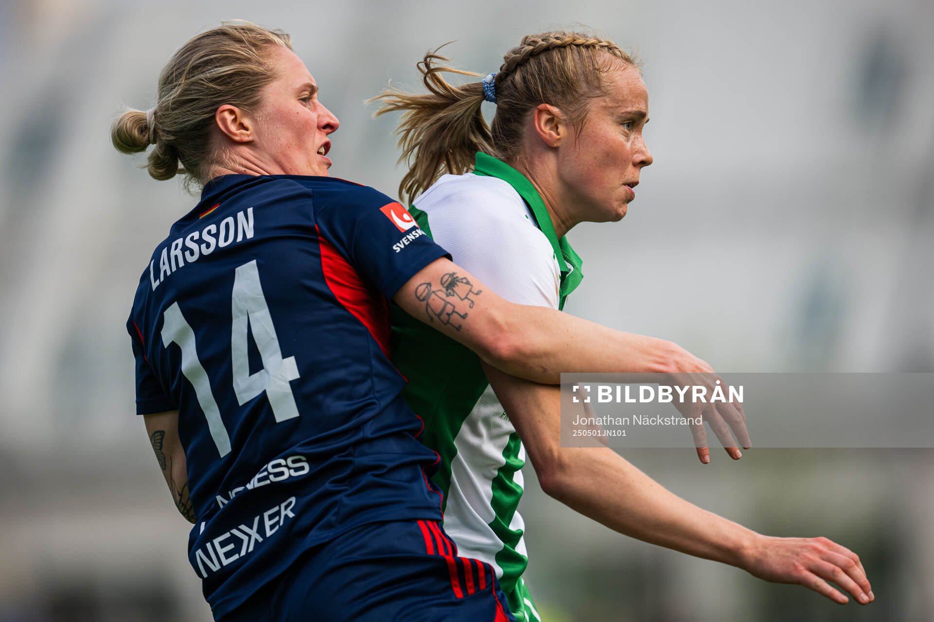Rosengårds Emilia Larsson och Hammarbys Julie Blakstad