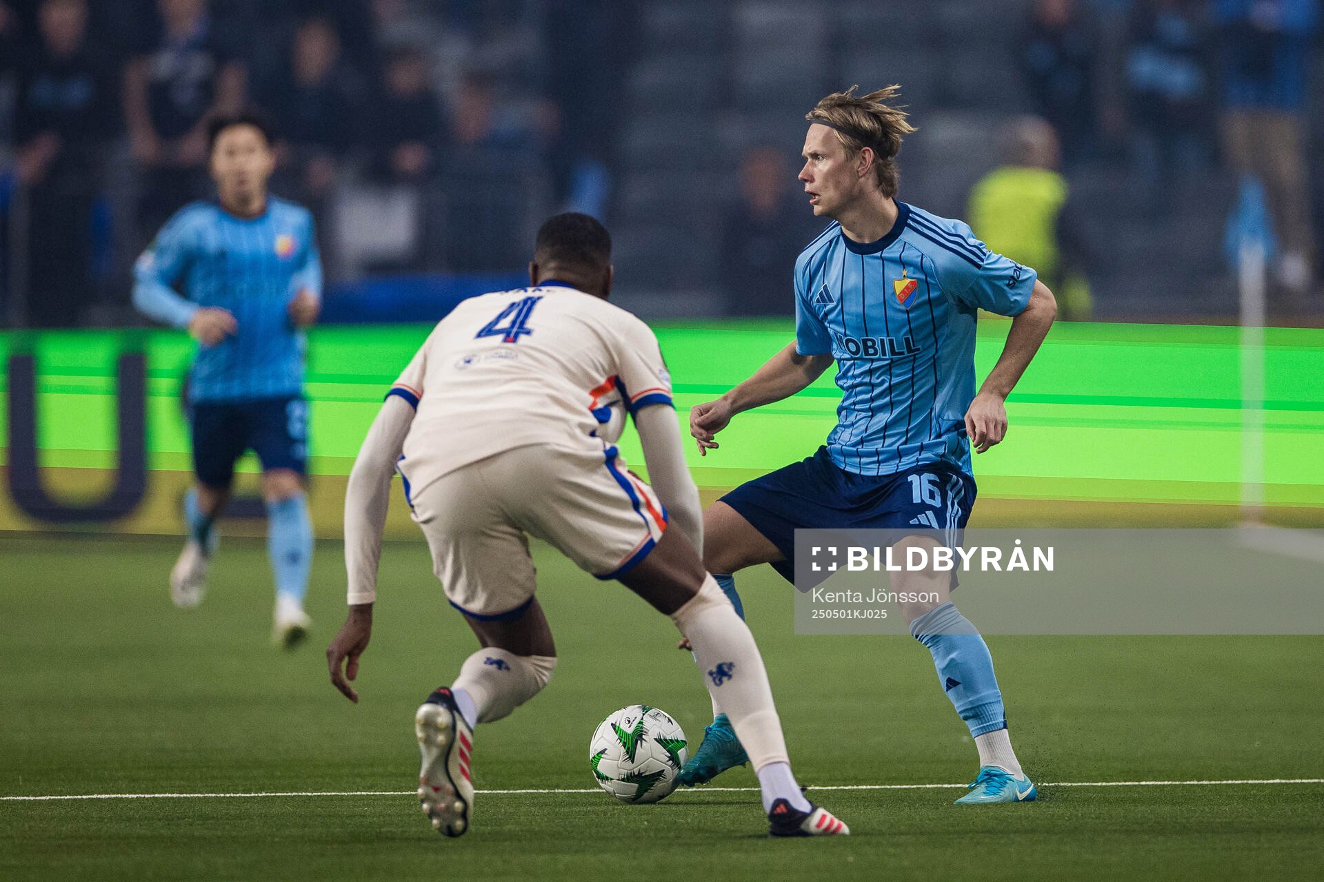 Tobias Gulliksen of Djurgården during the UEFA Conference League semifinal between Djurgården and Chelsea on May 1, 2025 in Stockholm.