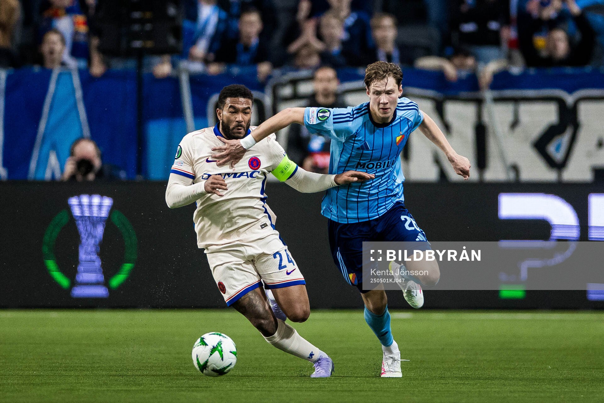 Reece James of Chelsea and August Priske Flyger of Djurgården during the UEFA Conference League semifinal between Djurgården and Chelsea on May 1, 2025 in Stockholm.