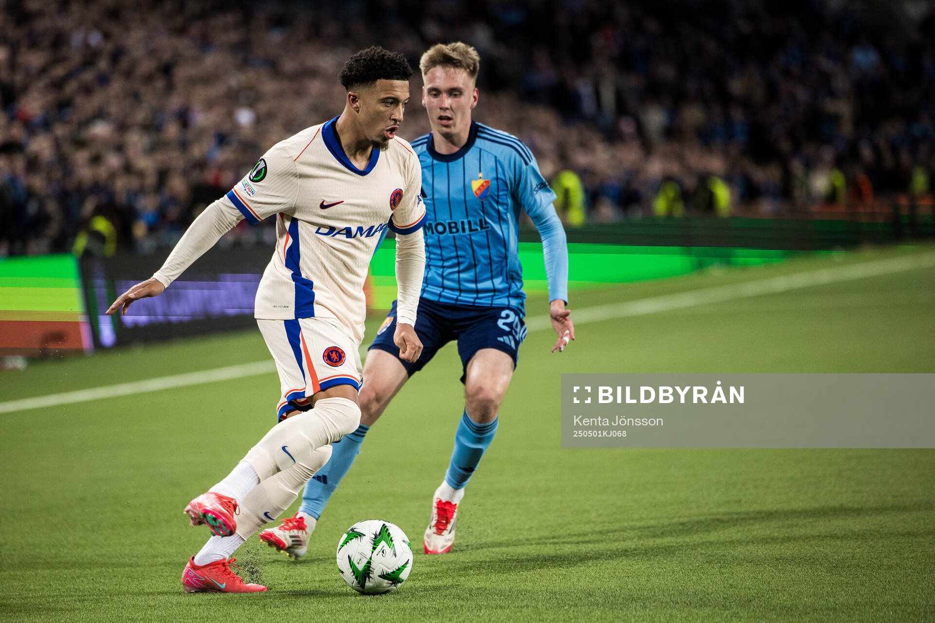 Jadon Sancho of Chelsea and Santeri Haarala of Djurgården during the UEFA Conference League semifinal between Djurgården and Chelsea on May 1, 2025 in Stockholm.