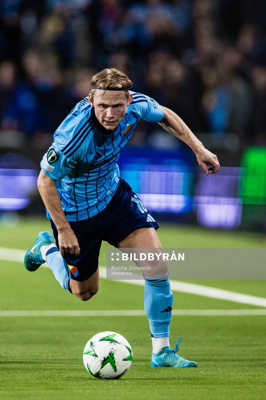 Tobias Gulliksen of Djurgården during the UEFA Conference League semifinal between Djurgården and Chelsea on May 1, 2025 in Stockholm.