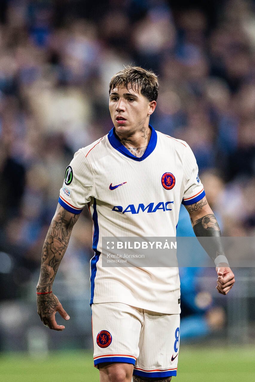 Enzo Fernández of Chelsea