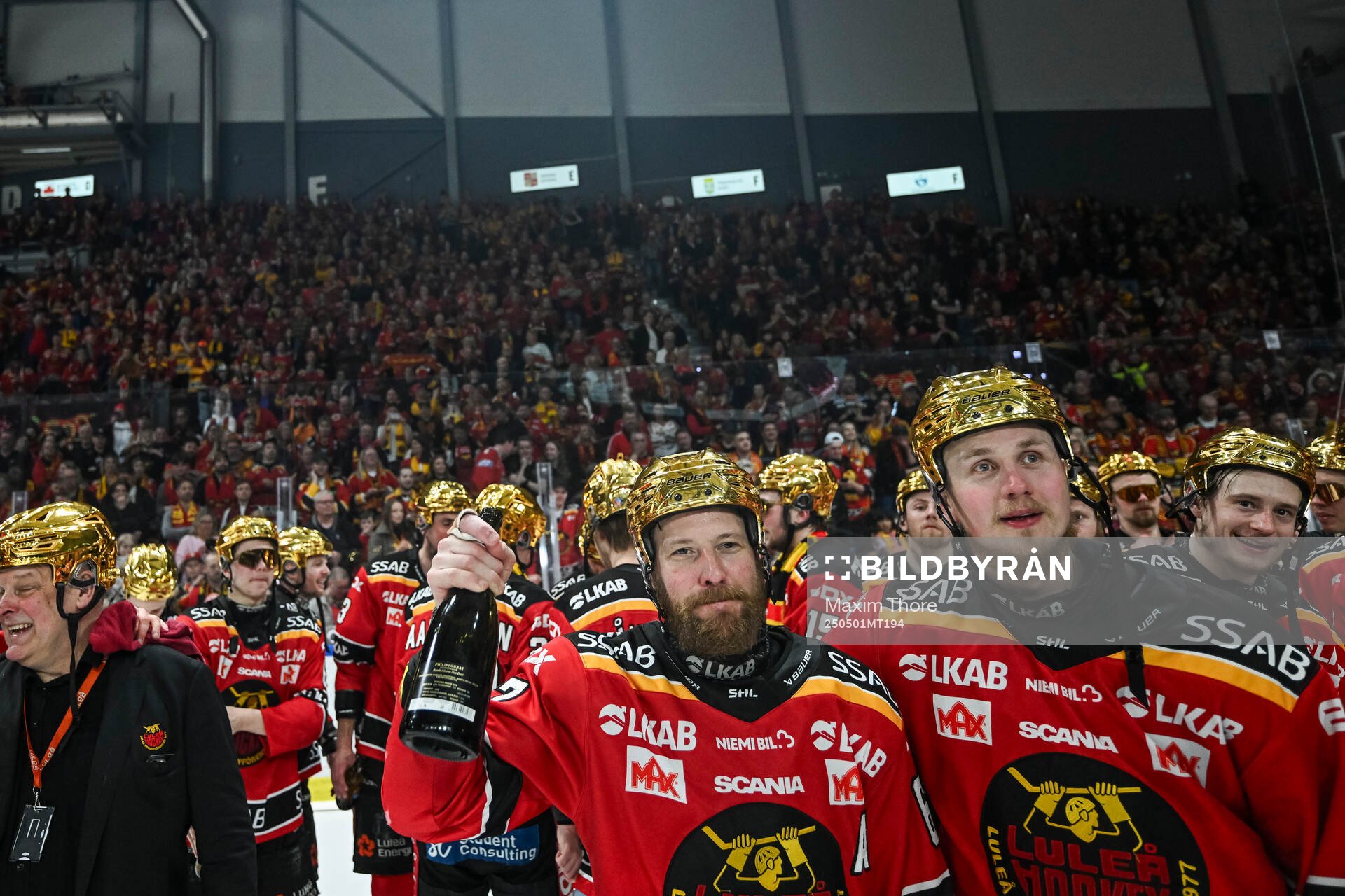Luleås Linus Omark och Jonas Berglund jublar