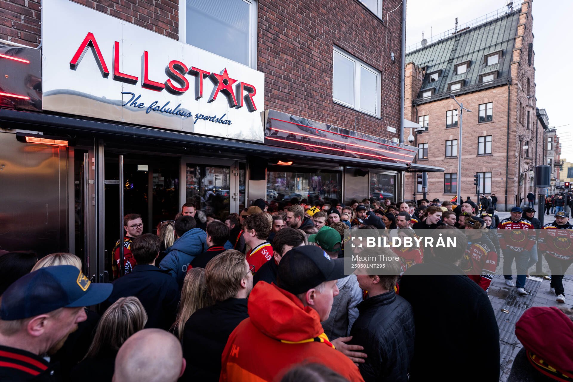 Luleås supportrar jublar